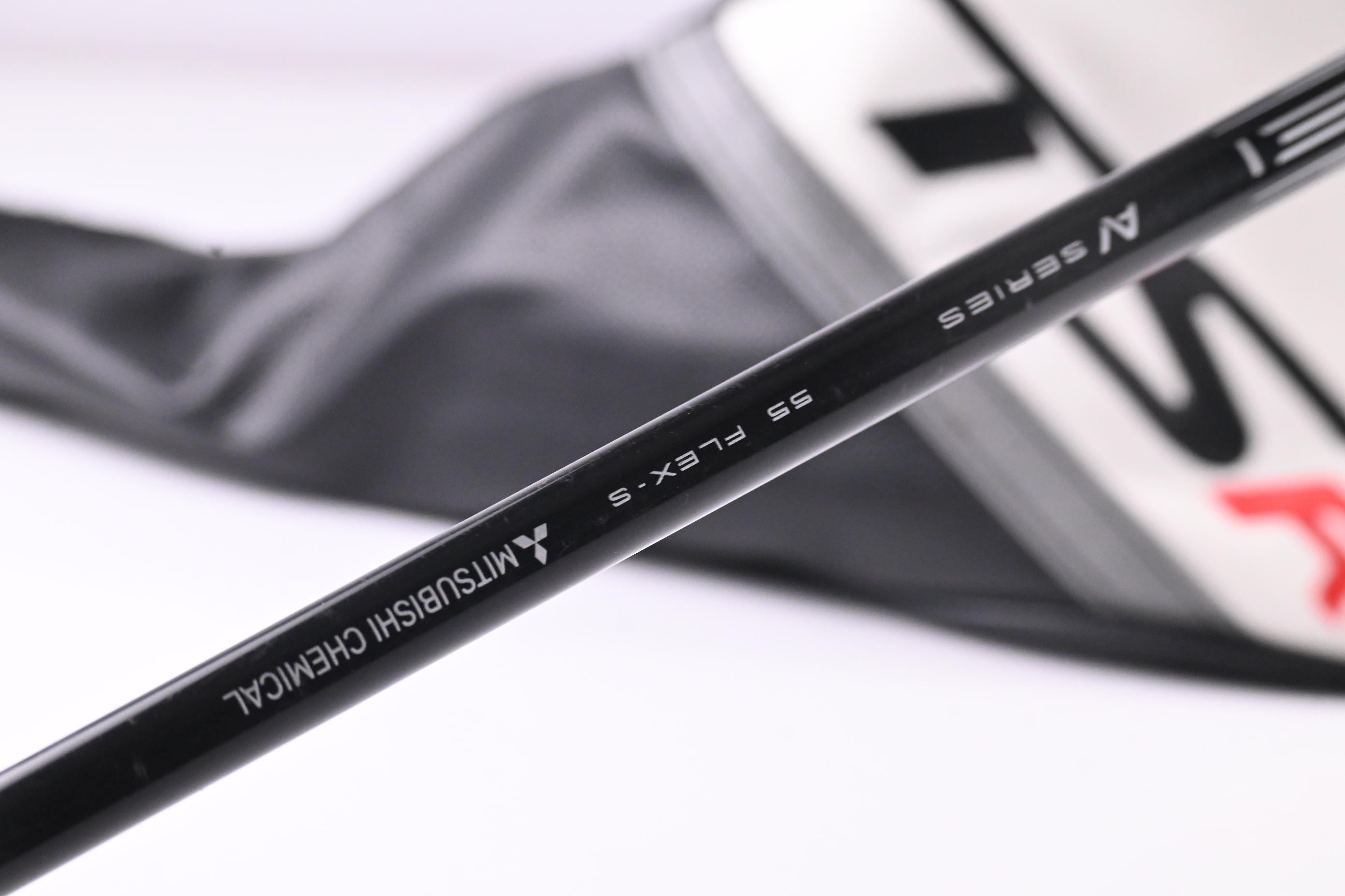 Titleist TSR2 Driver / 10 Degree / Stiff Flex Tensei AV Blue 55 Shaft