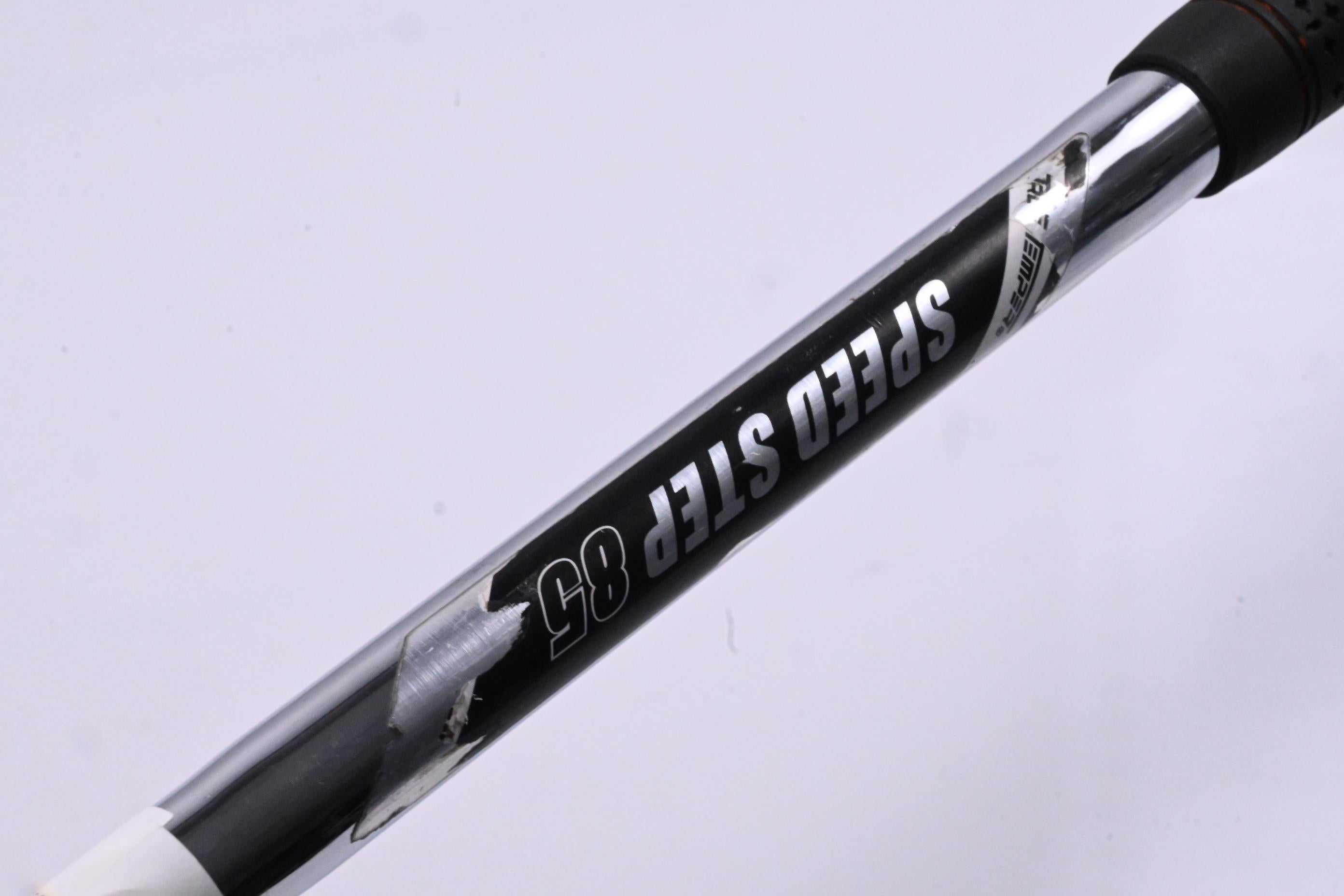 Callaway X2 Hot #9 Iron / 36 Degree / Regular Flex True Temper Speed Step 85