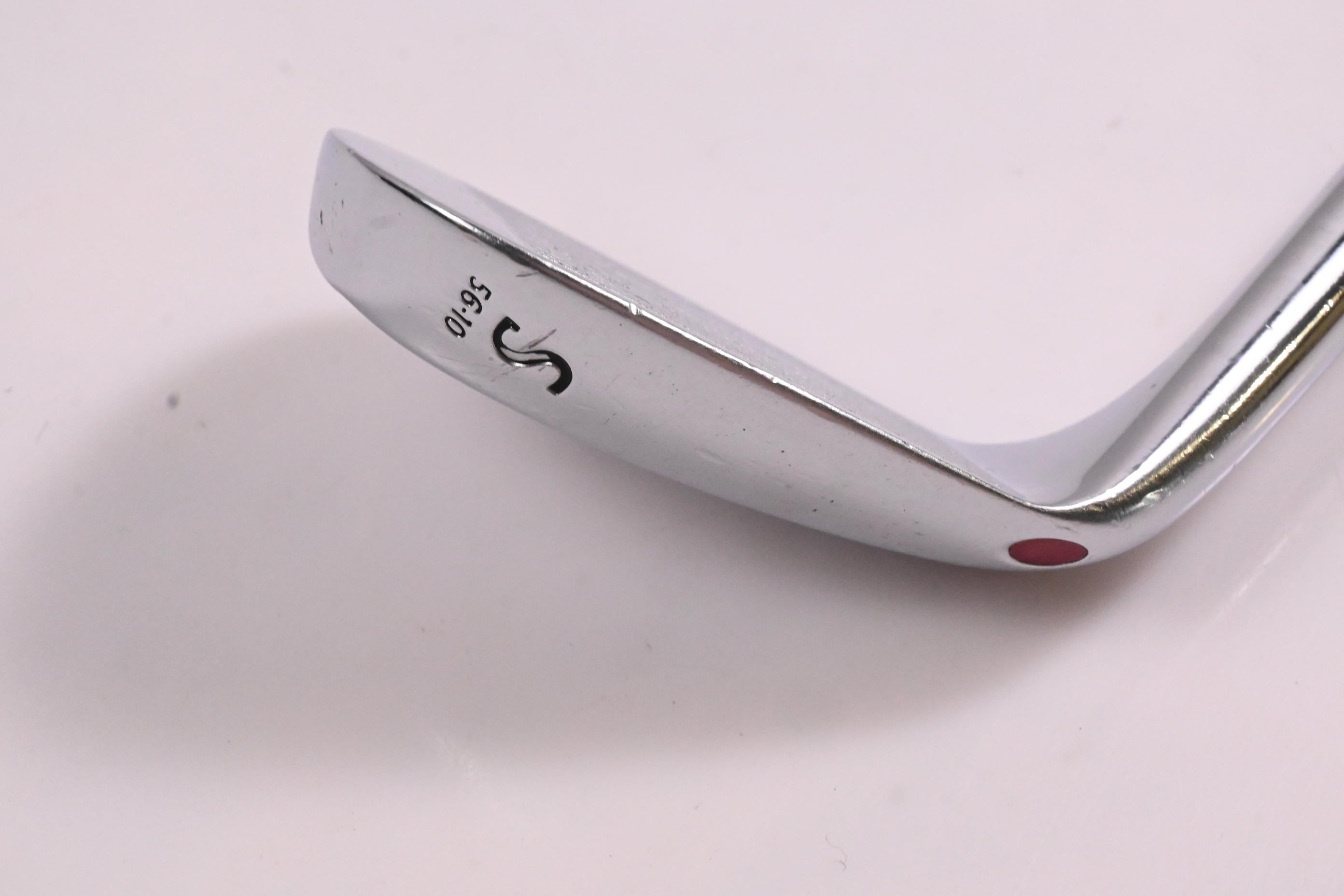 Wilson FW6 Sand Wedge / 56 Degree / Wedge Flex Dynamic Gold Shaft