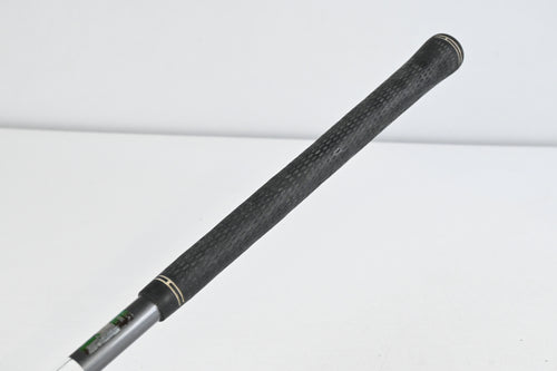 Titleist 913 D2 Driver / 9.5 Degree / Stiff Flex Aldila RIP Phenom 70 Shaft