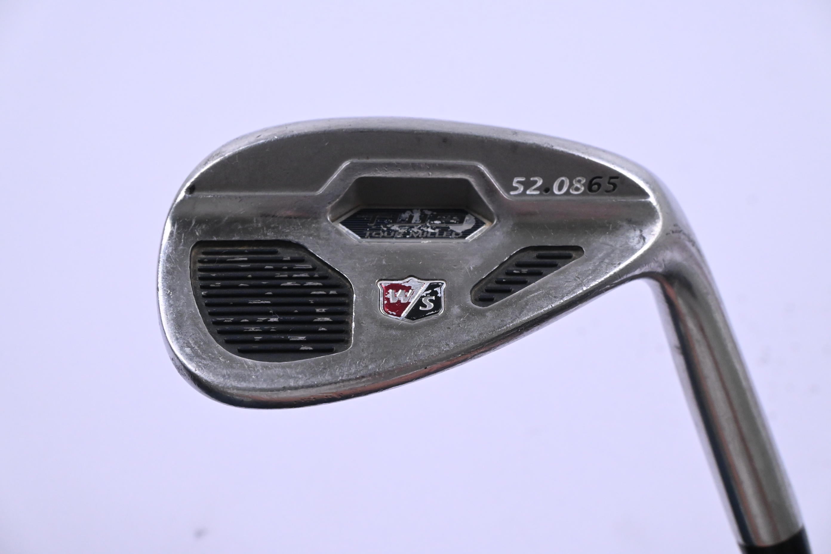 Wilson TW9 Gap Wedge / 52 Degree / Wedge Flex Dynamic Gold Shaft