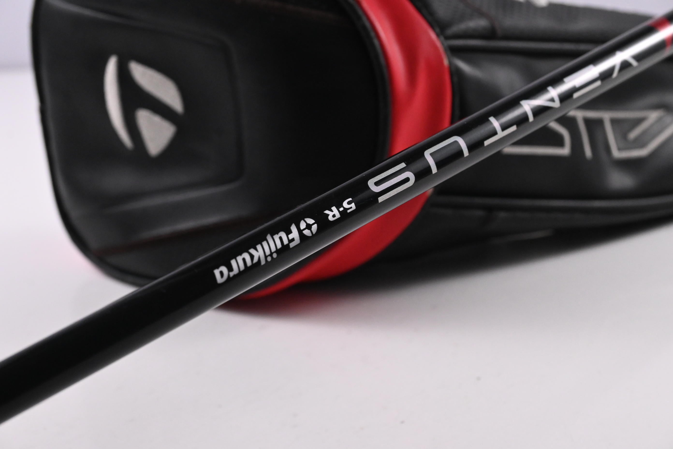Taylormade Stealth HD Driver / 10.5 Degree / Regular Flex Ventus Red 5 Shaft