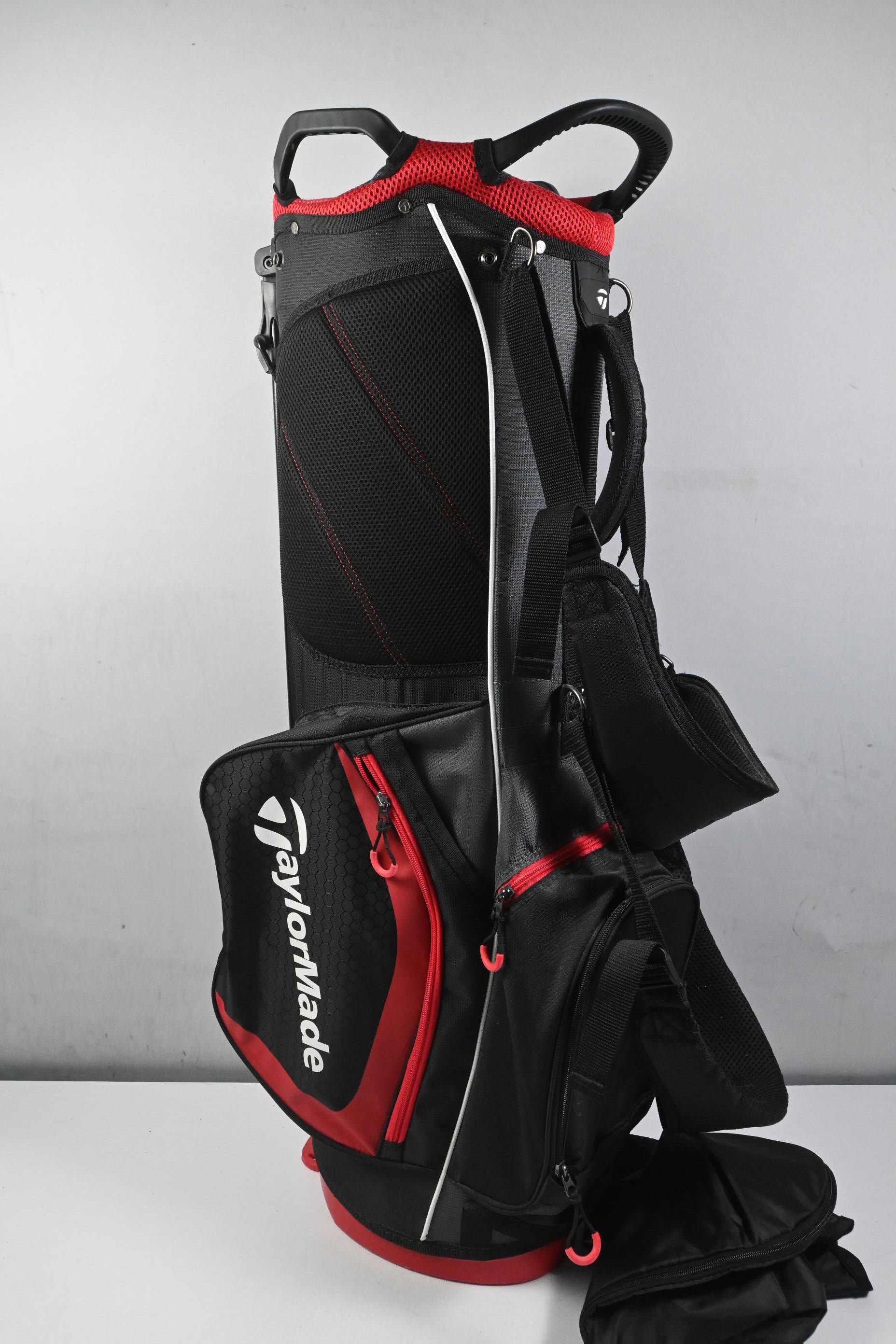 Taylormade Stand Bag / 7-Way Divider / Black & Red