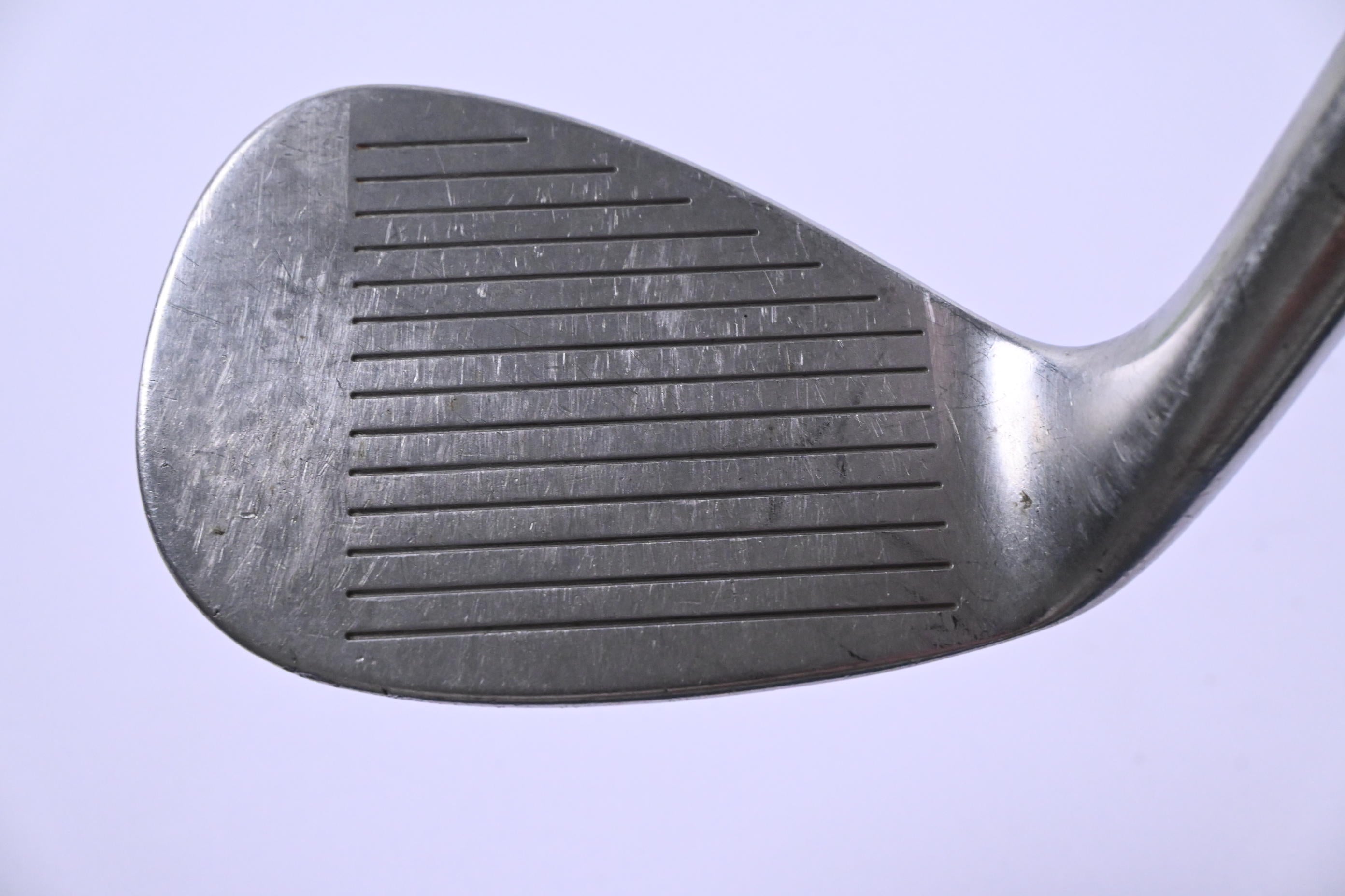 Wilson TW9 Gap Wedge / 52 Degree / Wedge Flex Dynamic Gold Shaft