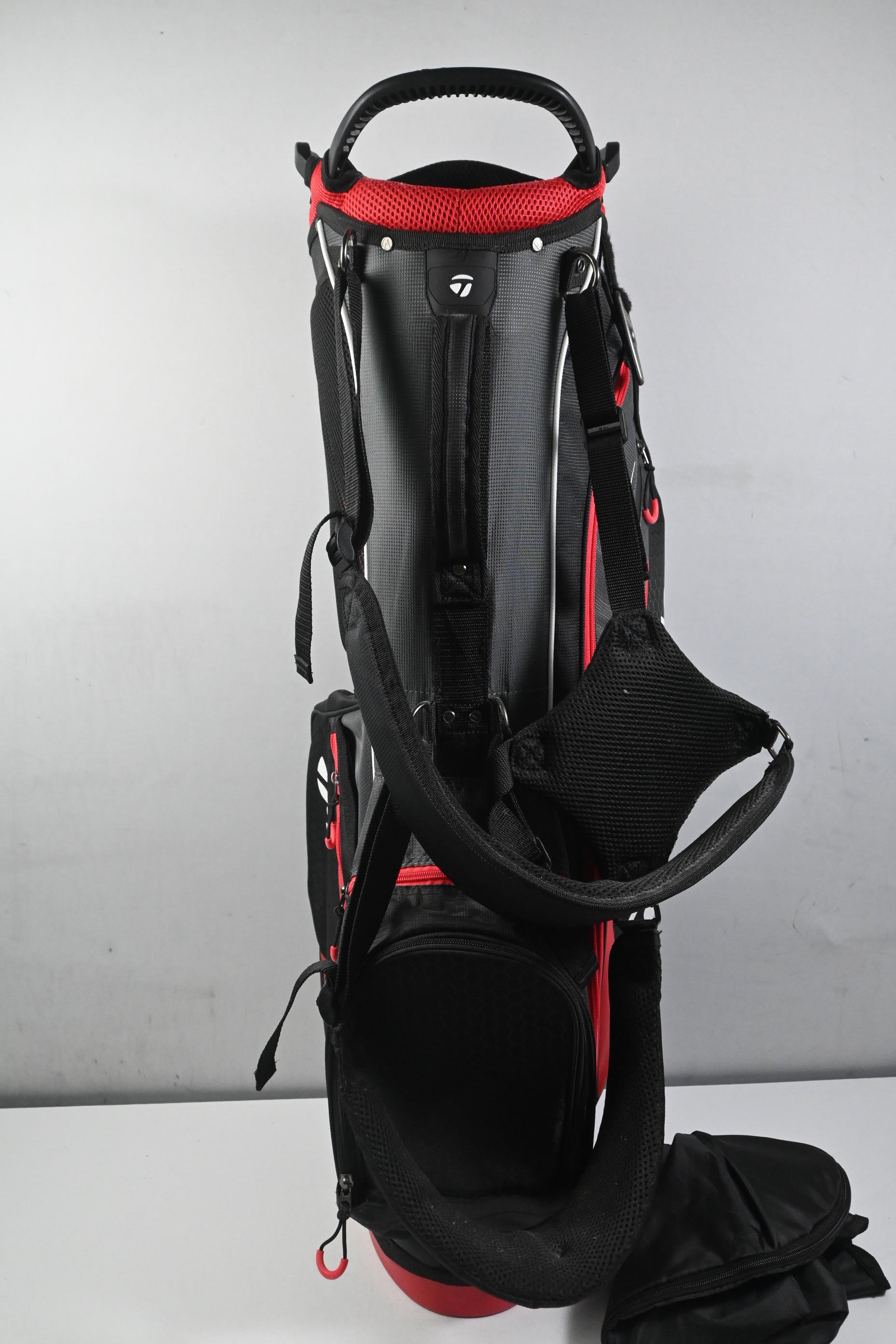 Taylormade Stand Bag / 7-Way Divider / Black & Red