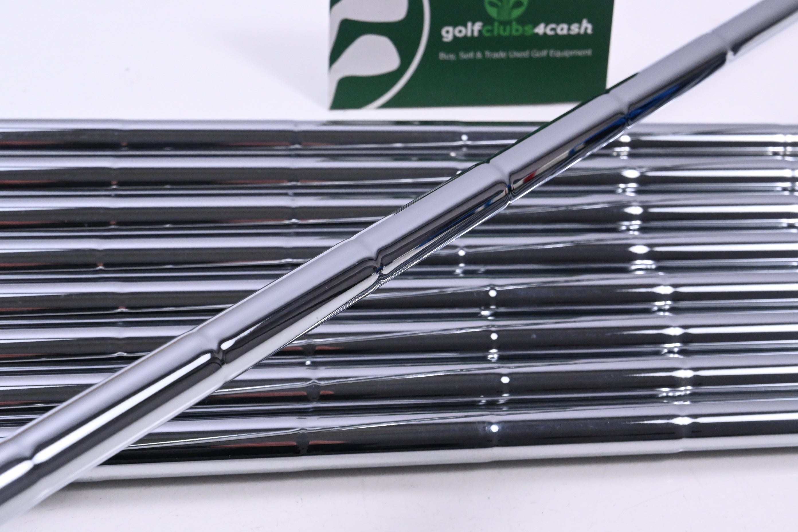 Dynamic Gold X200 Iron Shafts / X-Flex / Set of 9 / .370" Parallel Tips