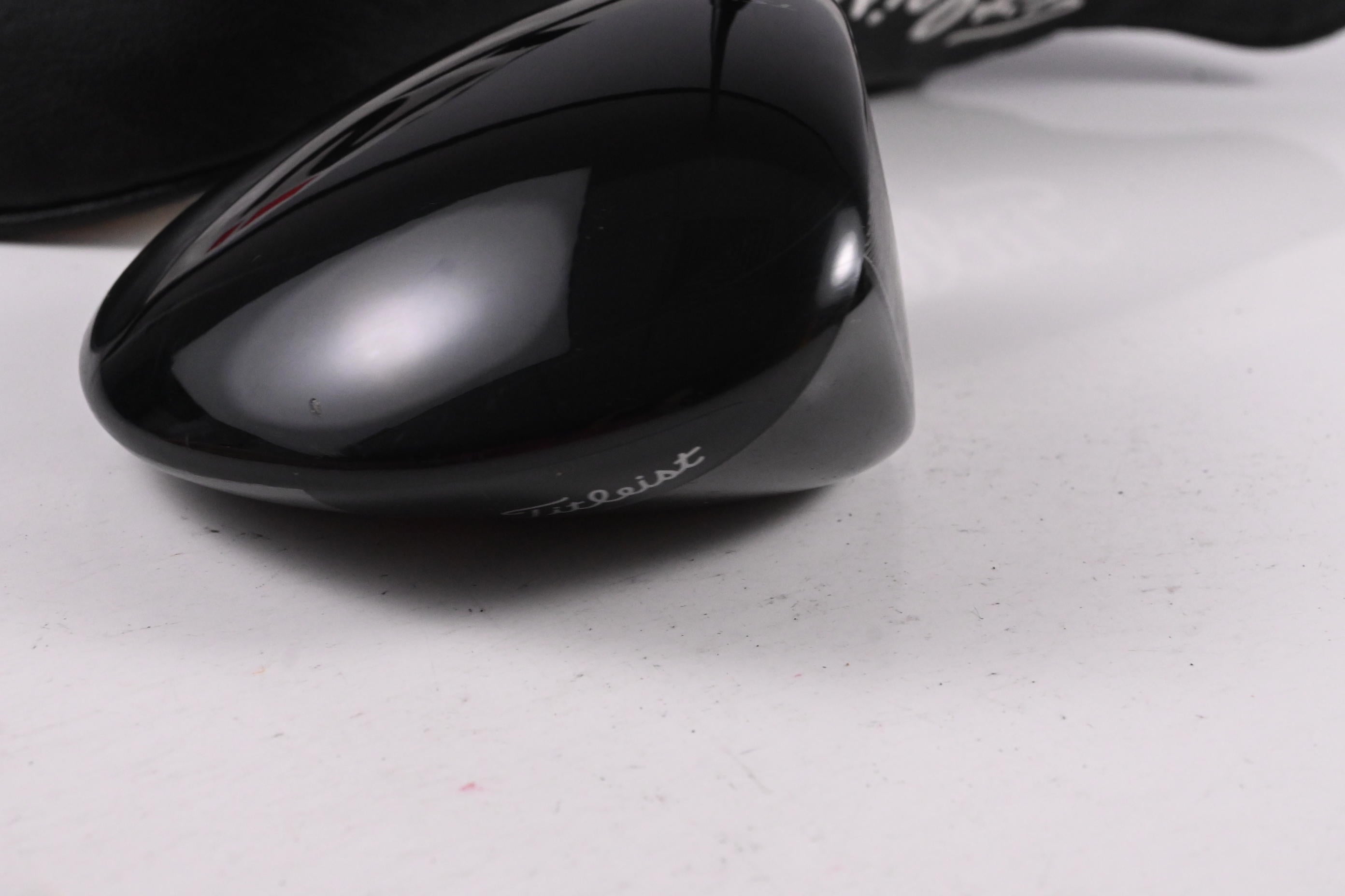 Titleist TSi2 Driver / 9 Degree / Regular Flex HZRDUS Smoke Black RDX 60 Shaft