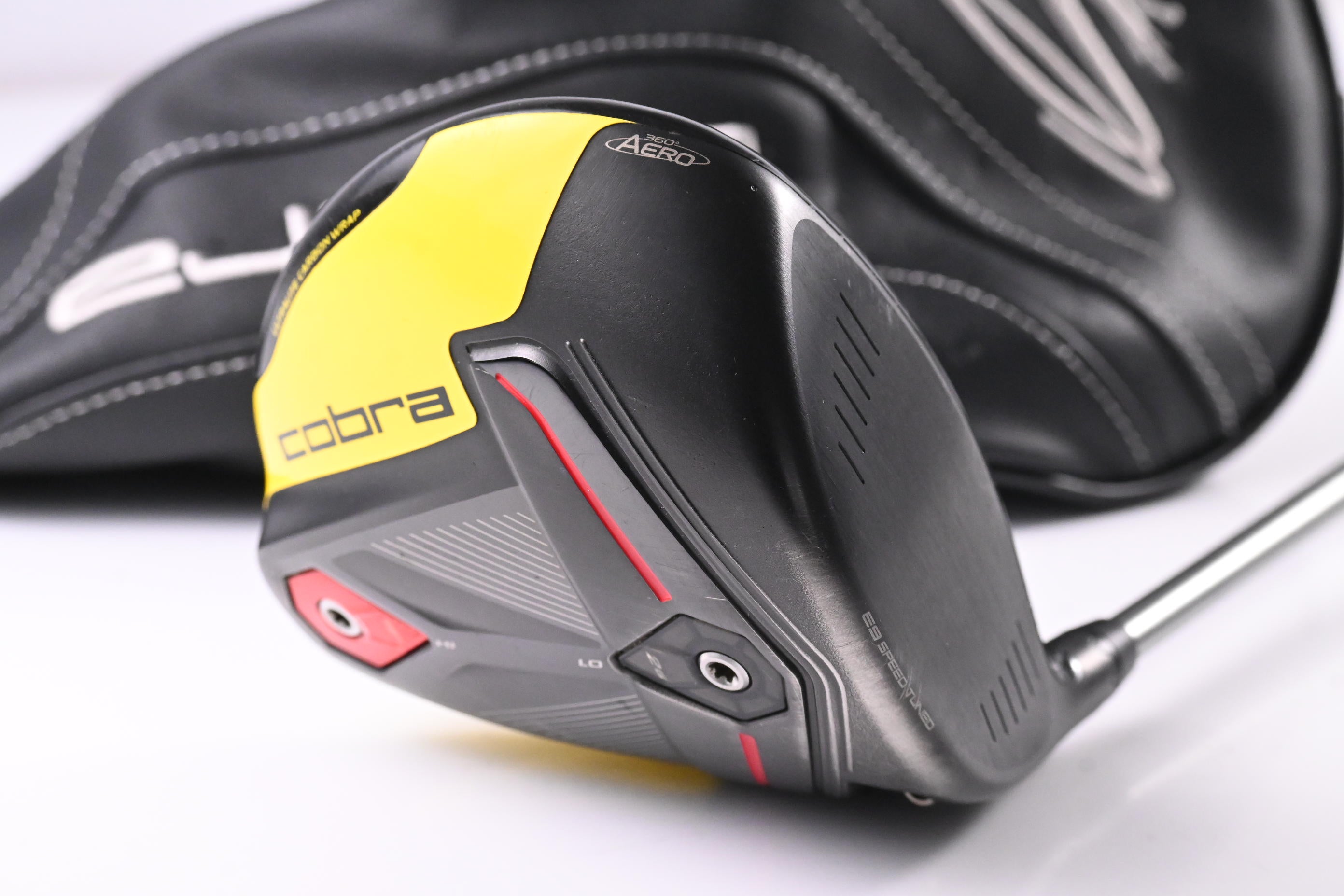 Cobra King F9 Driver / 10.5 Degree / Regular Flex UST Helium Speed Mesh 59