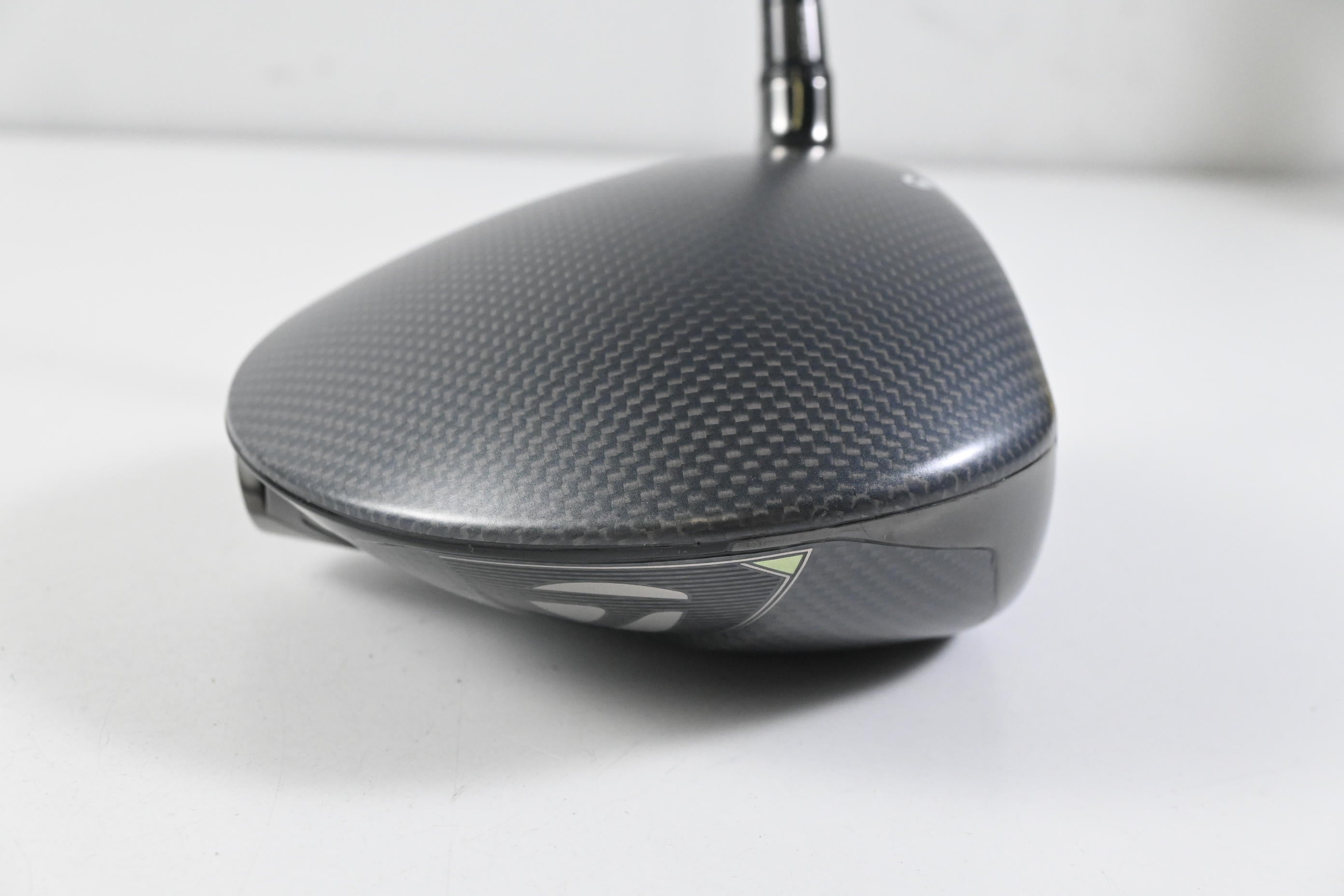Taylormade Qi35 LS Driver / 8 Degree / X-Flex Kai'li Dark Waves White 60 Shaft
