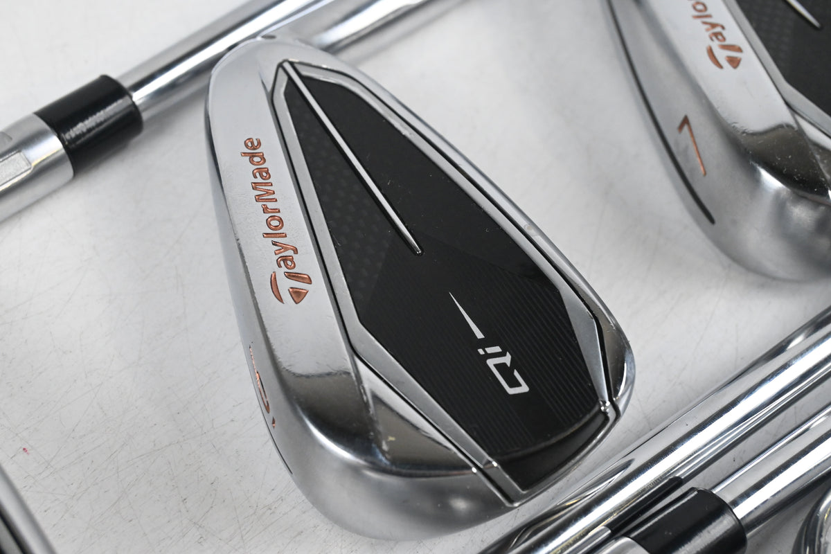 Taylormade Qi Irons / 5-PW+GW / Stiff Flex Dynamic Gold MID 115 S300 Shafts