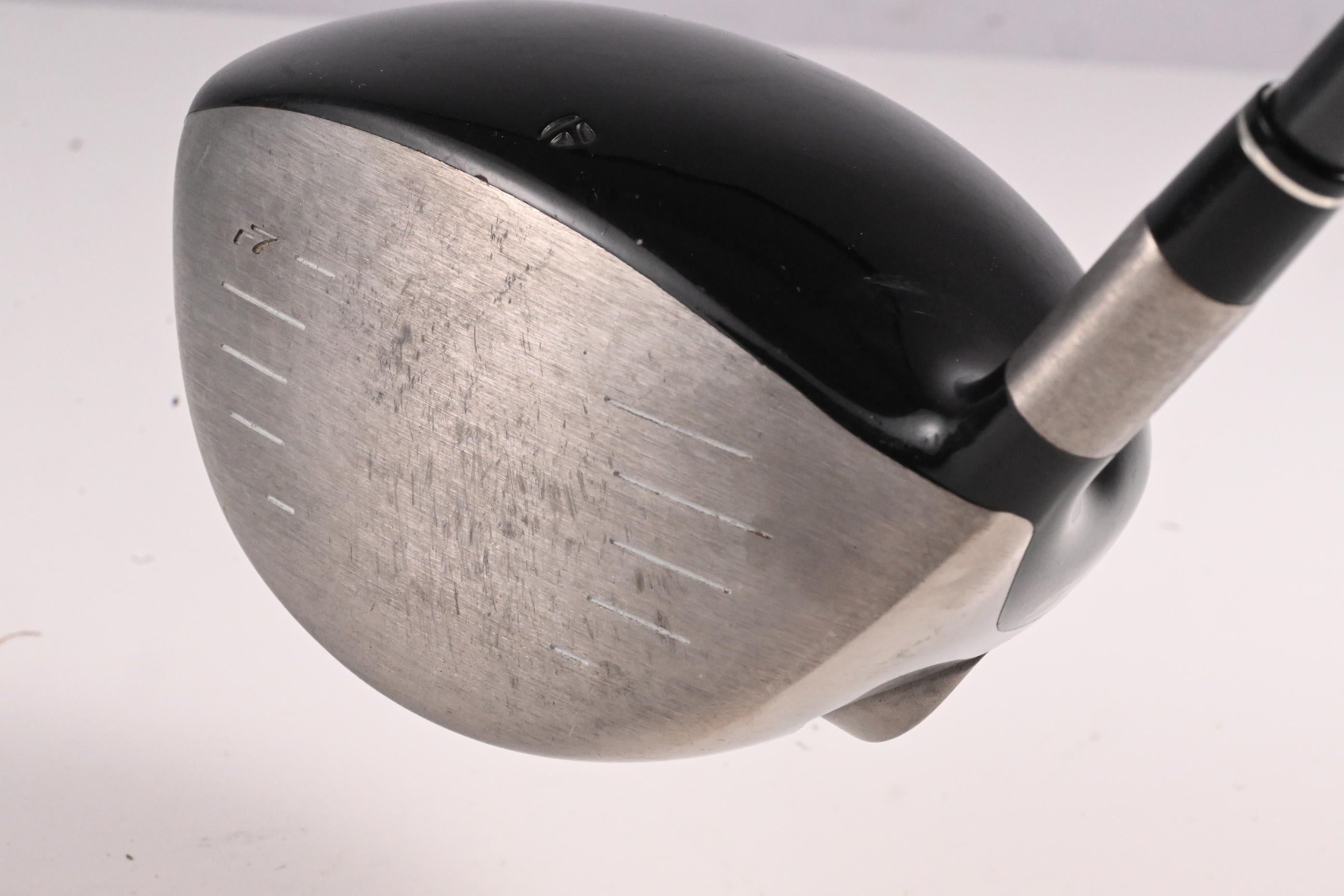 Taylormade R7 425 Driver / 10.5 Degree / Regular Flex Taylormade Reax 65 Shaft