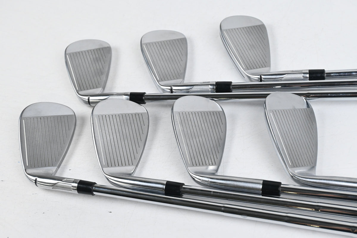 Taylormade Qi Irons / 5-PW+GW / Stiff Flex Dynamic Gold MID 115 S300 Shafts