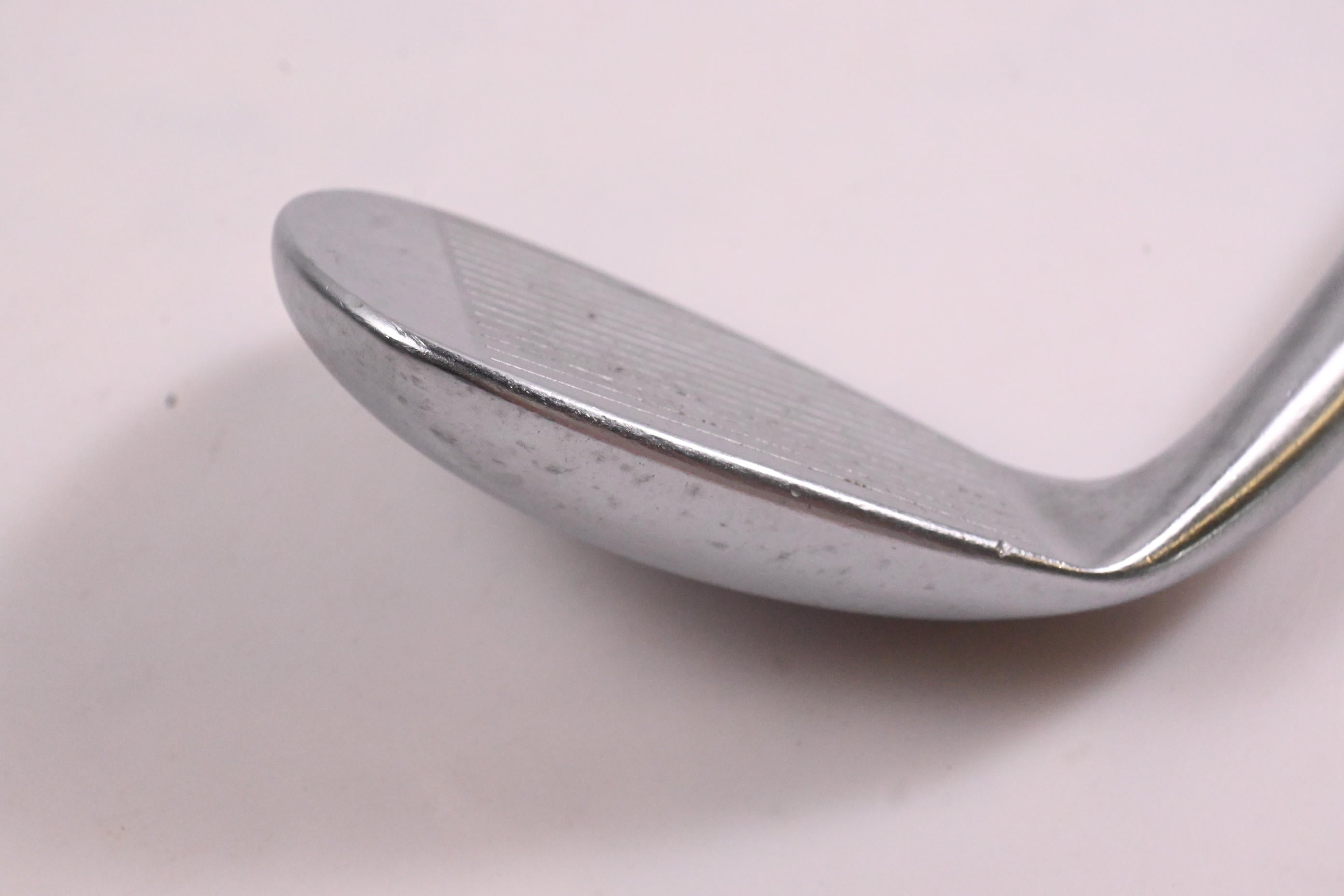 Nike VR V-Rev Gap Wedge / 52 Degree / Wedge Flex Dynamic Gold Shaft