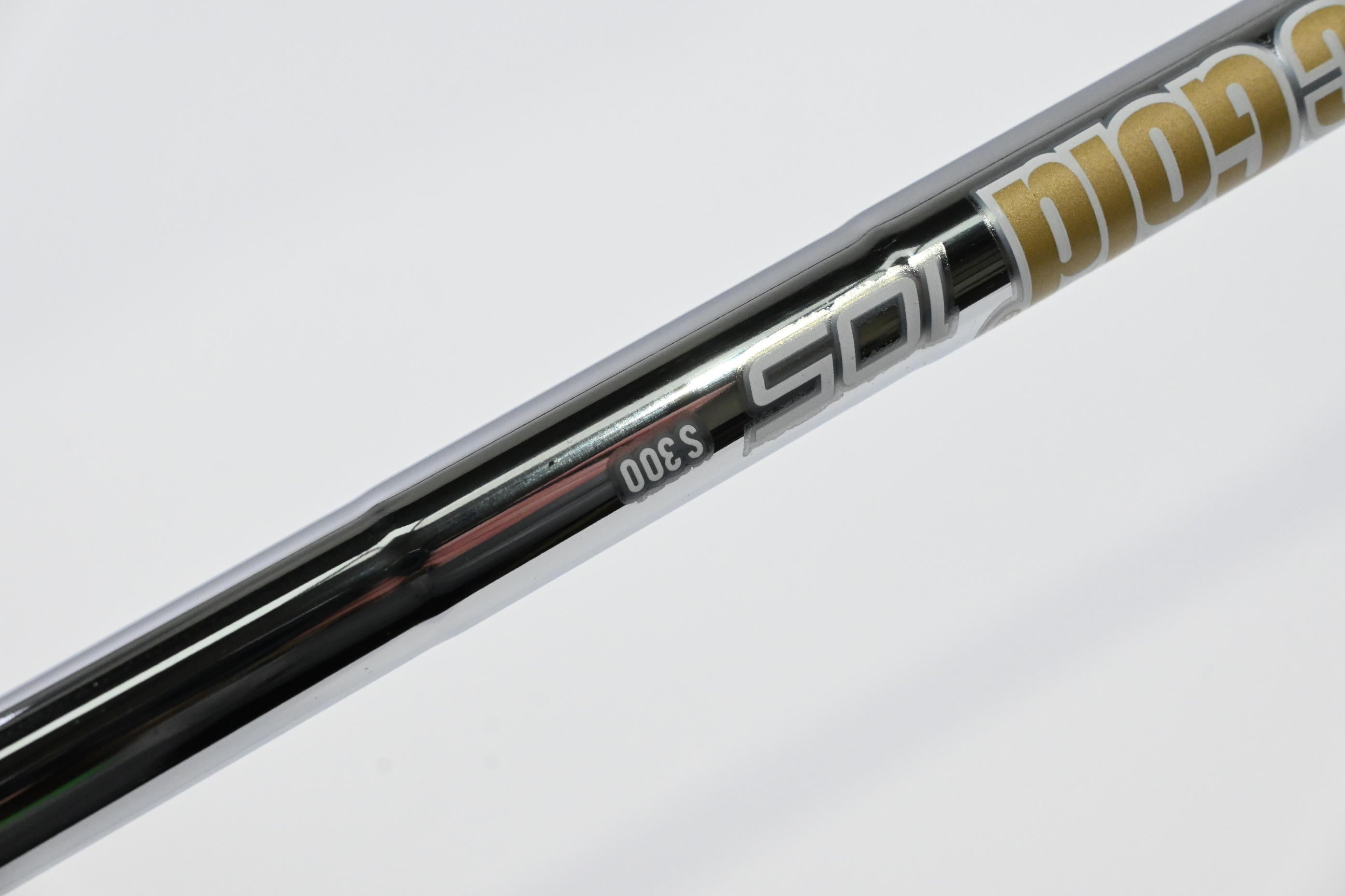 Left Hand P790 2023 #7 Iron Individual Iron / Stiff Flex Dynamic Gold 105 S300