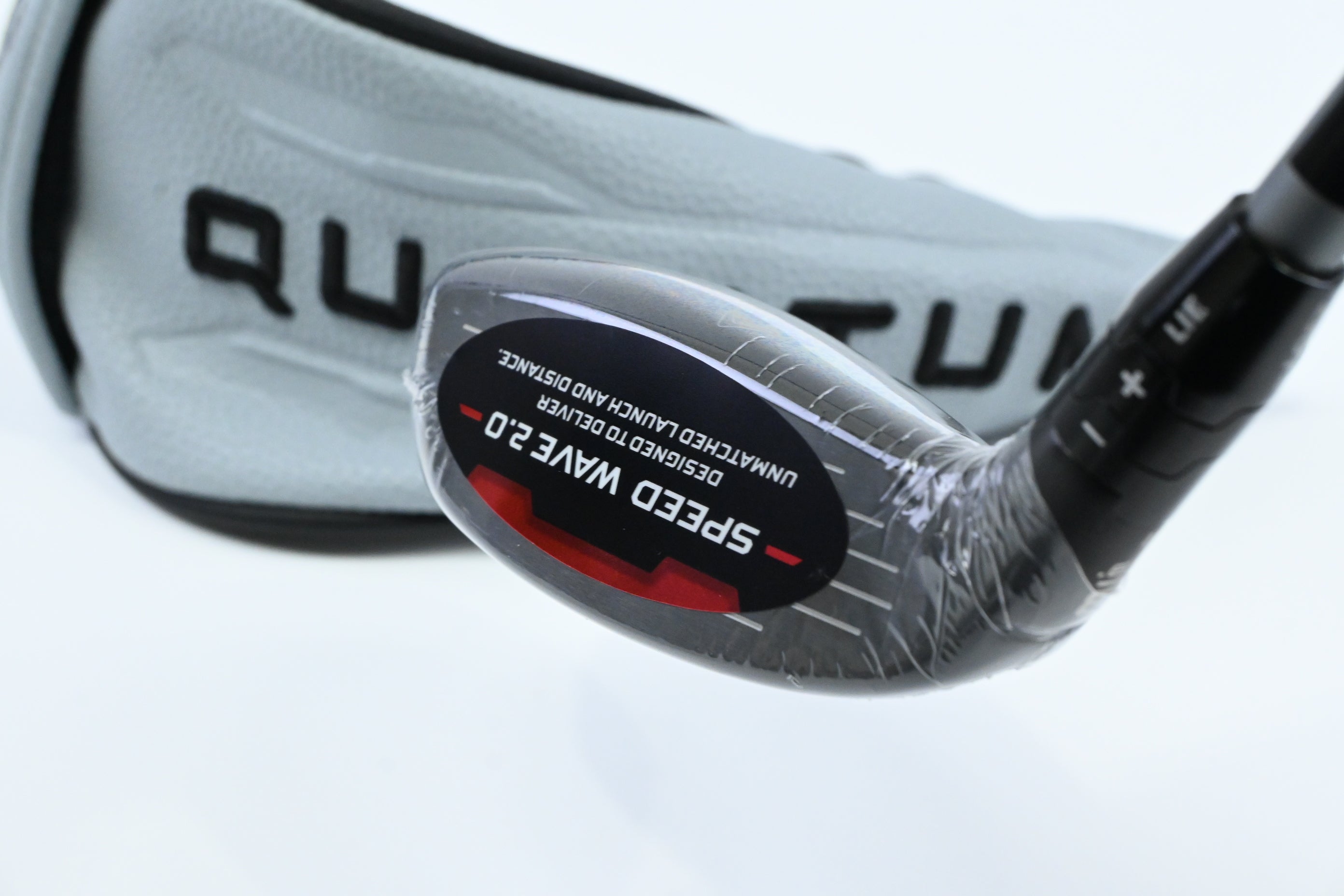Callaway Quantum Max #3 Hybrid / 19 Degree / Stiff Flex Denali Frost Silver 70