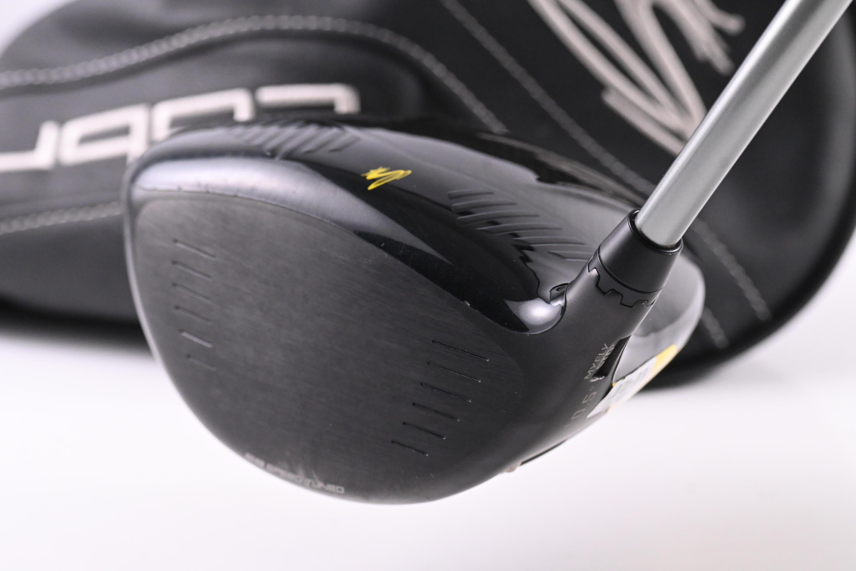 Cobra King F9 Driver / 10.5 Degree / Regular Flex UST Helium Speed Mesh 59