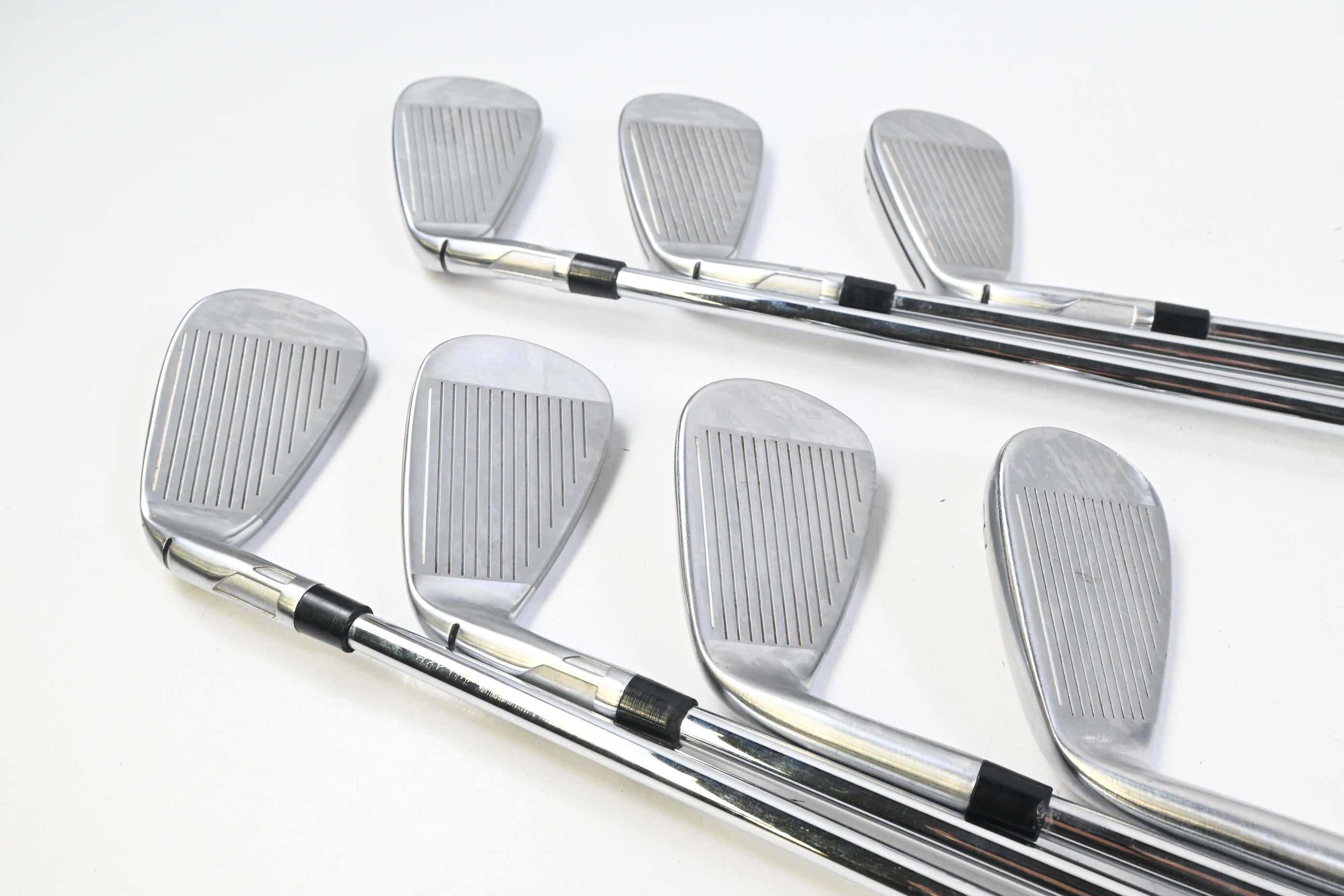 Taylormade Qi Irons / 4-PW / Stiff Flex N.S.Pro Modus3 Tour105 Shafts