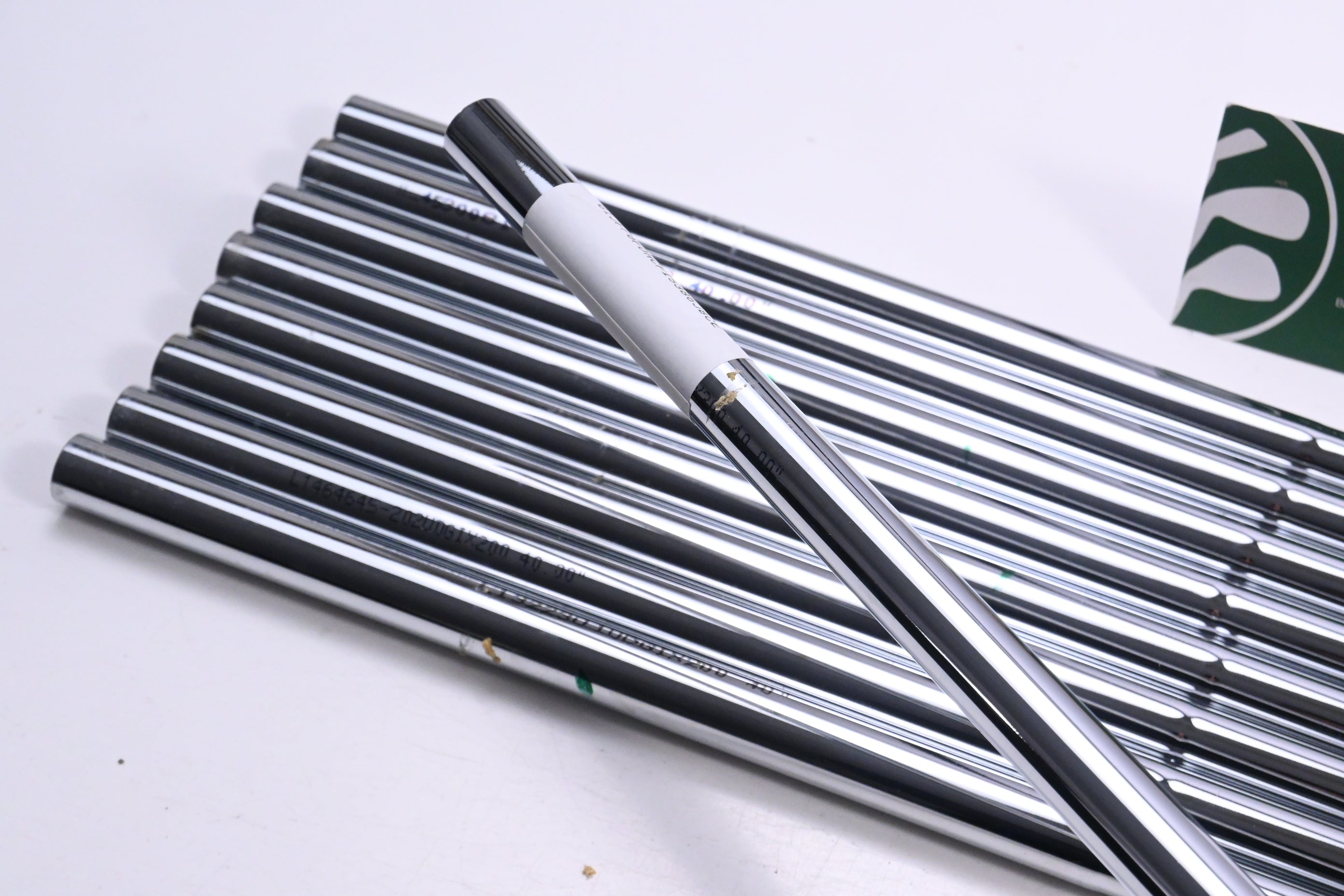 Dynamic Gold X200 Iron Shafts / X-Flex / Set of 9 / .370" Parallel Tips
