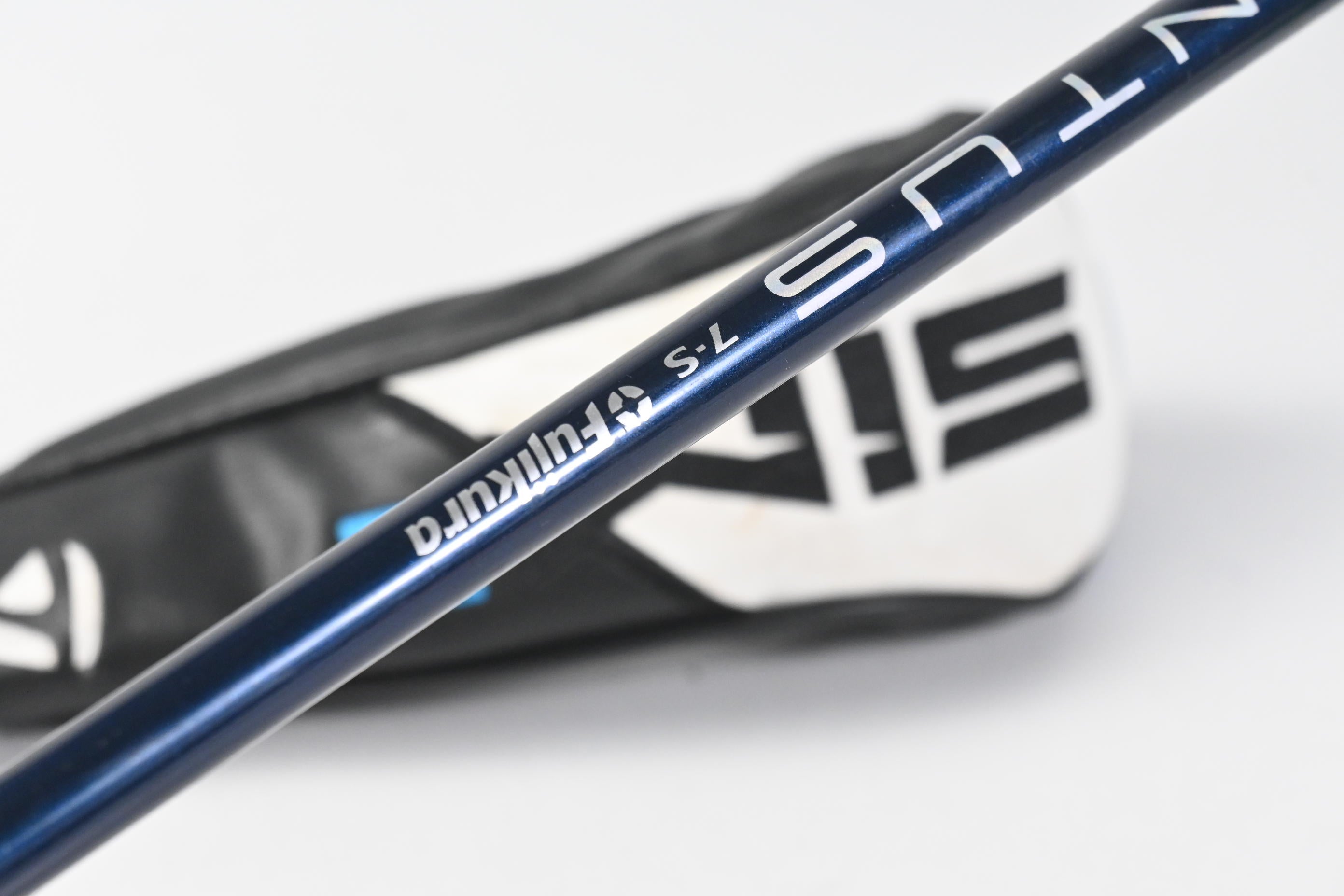 Taylormade SIM2 Max #3 Hybrid / 19 Degree / Stiff Flex Ventus Blue 7 Shaft