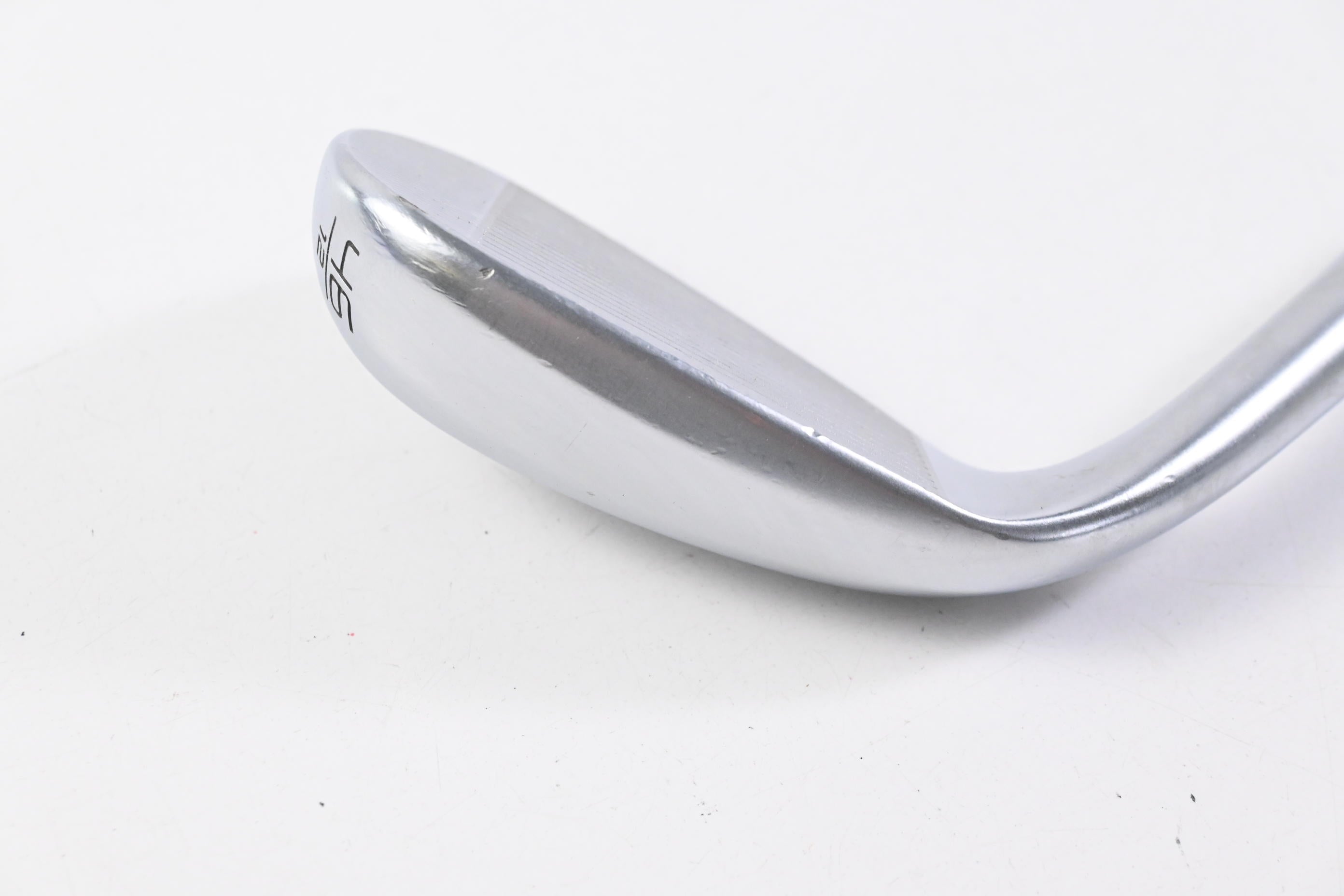 Cleveland CBX 4 Zipcore Pitching Wedge / 46 Degree / Regular Flex KBS Hi-Rev 2.0