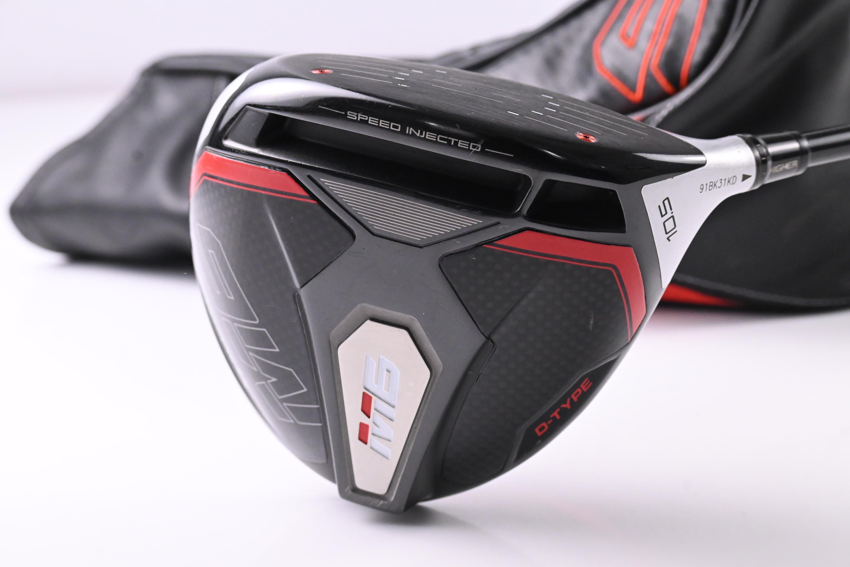 Taylormade M6 D-Type Driver / 10.5 Degree / Regular Flex Fujikura Atmos Black 6