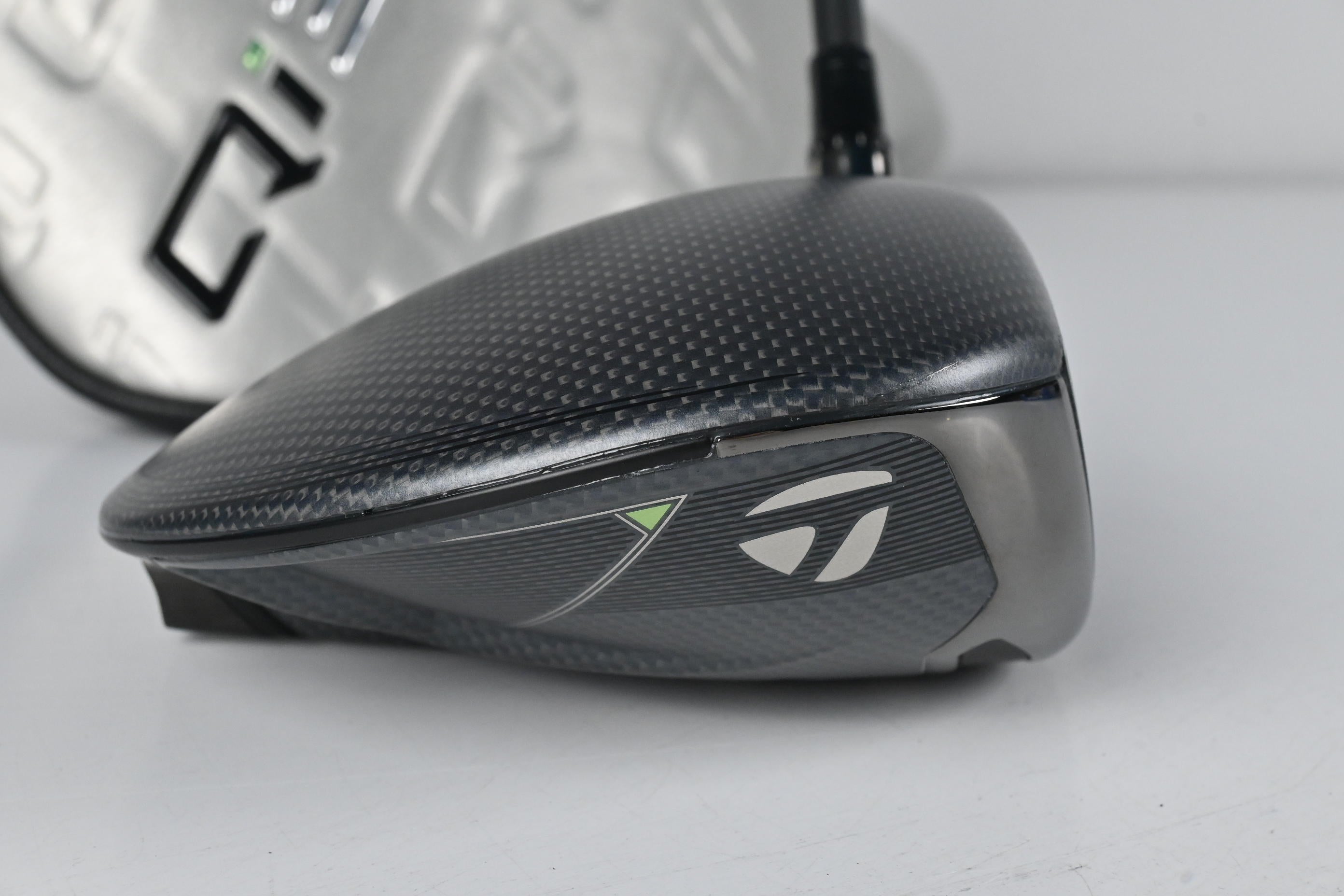 Taylormade Qi35 Driver / 9 Degree / Regular Flex Fujikura Ventus Blue 5 Shaft
