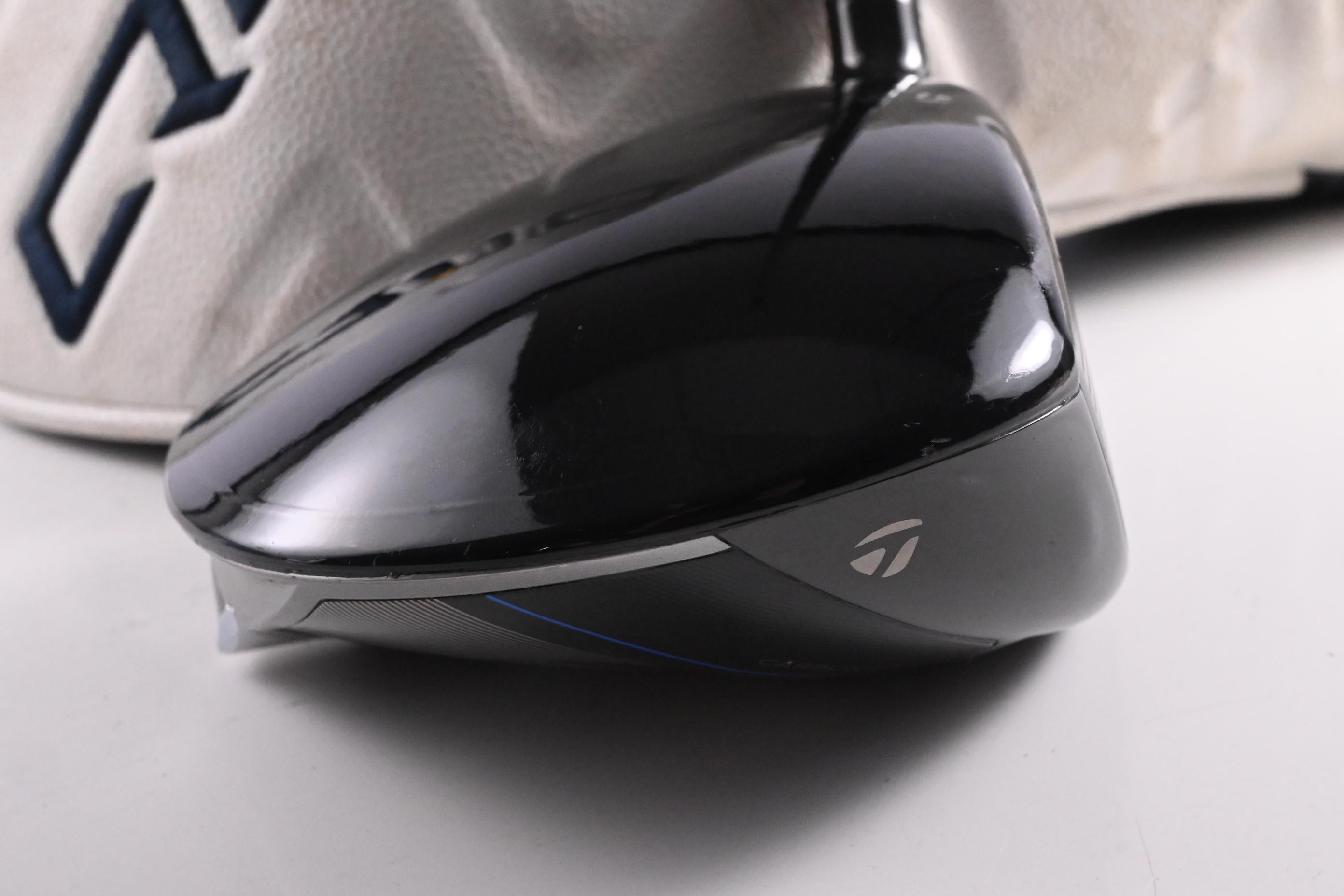 Taylormade Qi10 LS Driver / 9 Degree / Regular Flex Fujikura Ventus TR Blue 5