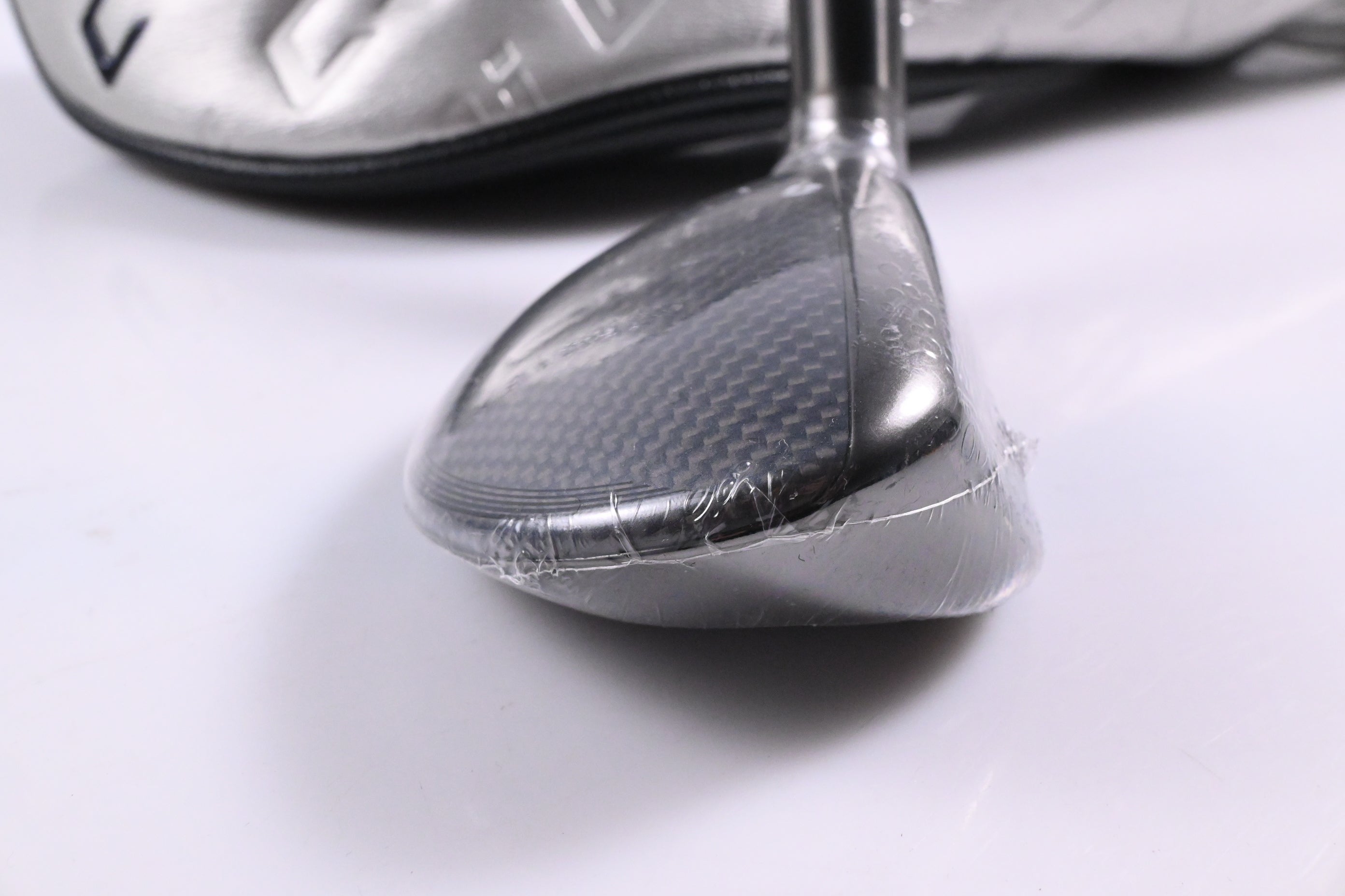 Taylormade Qi35 #4 Hybrid / 22 Degree / Regular Flex Fujikura Ventus Blue 6
