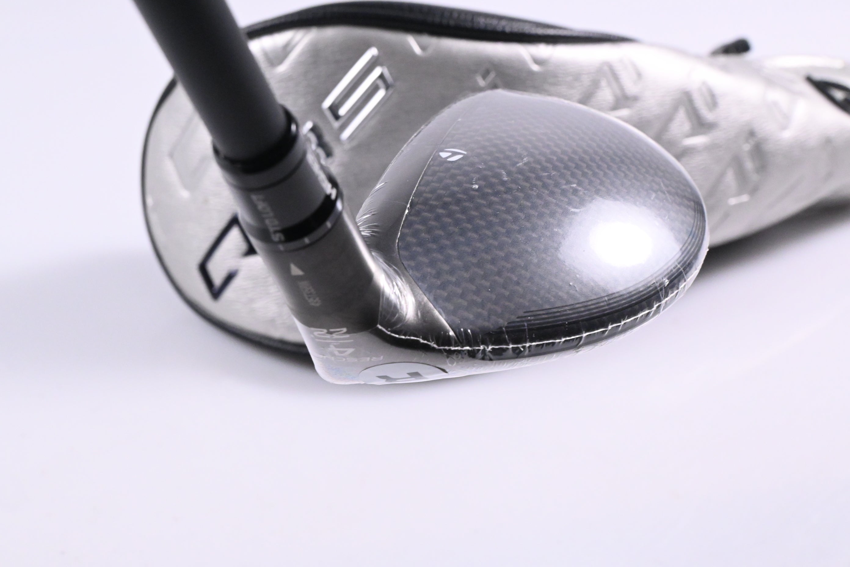 Taylormade Qi35 #4 Hybrid / 22 Degree / Regular Flex Fujikura Ventus Blue 6