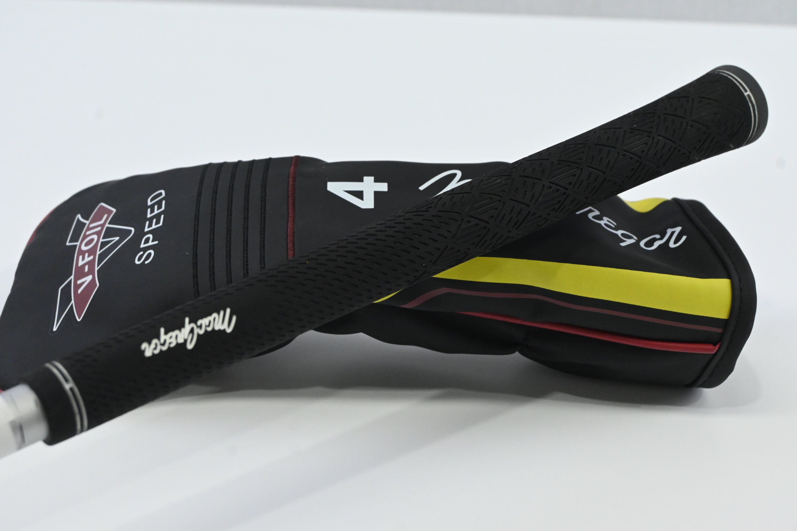 MacGregor V-Foil Speed #4 Hybrid / 21 Degree / Regular Flex Macgregor V-Foil