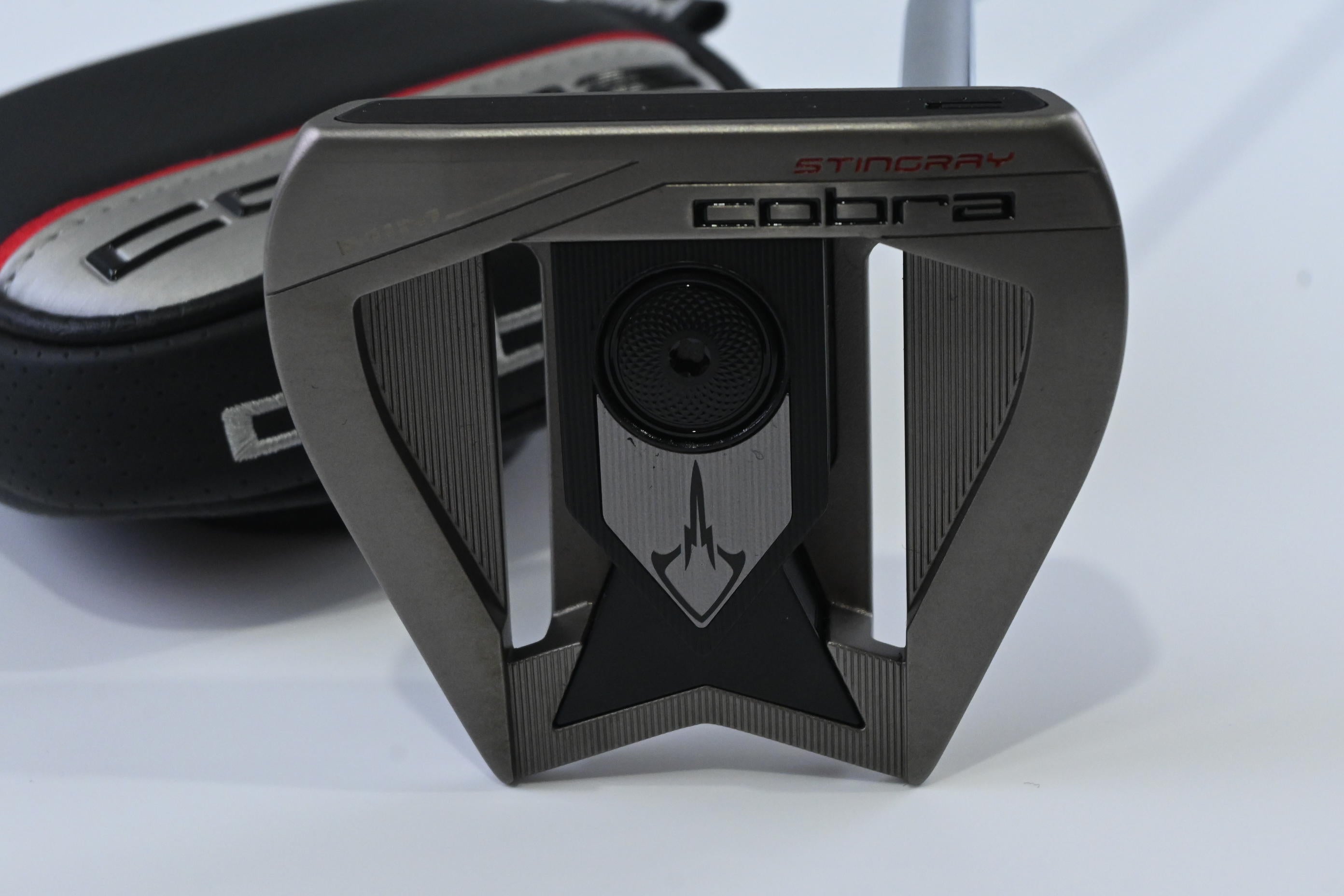 Cobra MIM Stingray Putter / 34 Inch