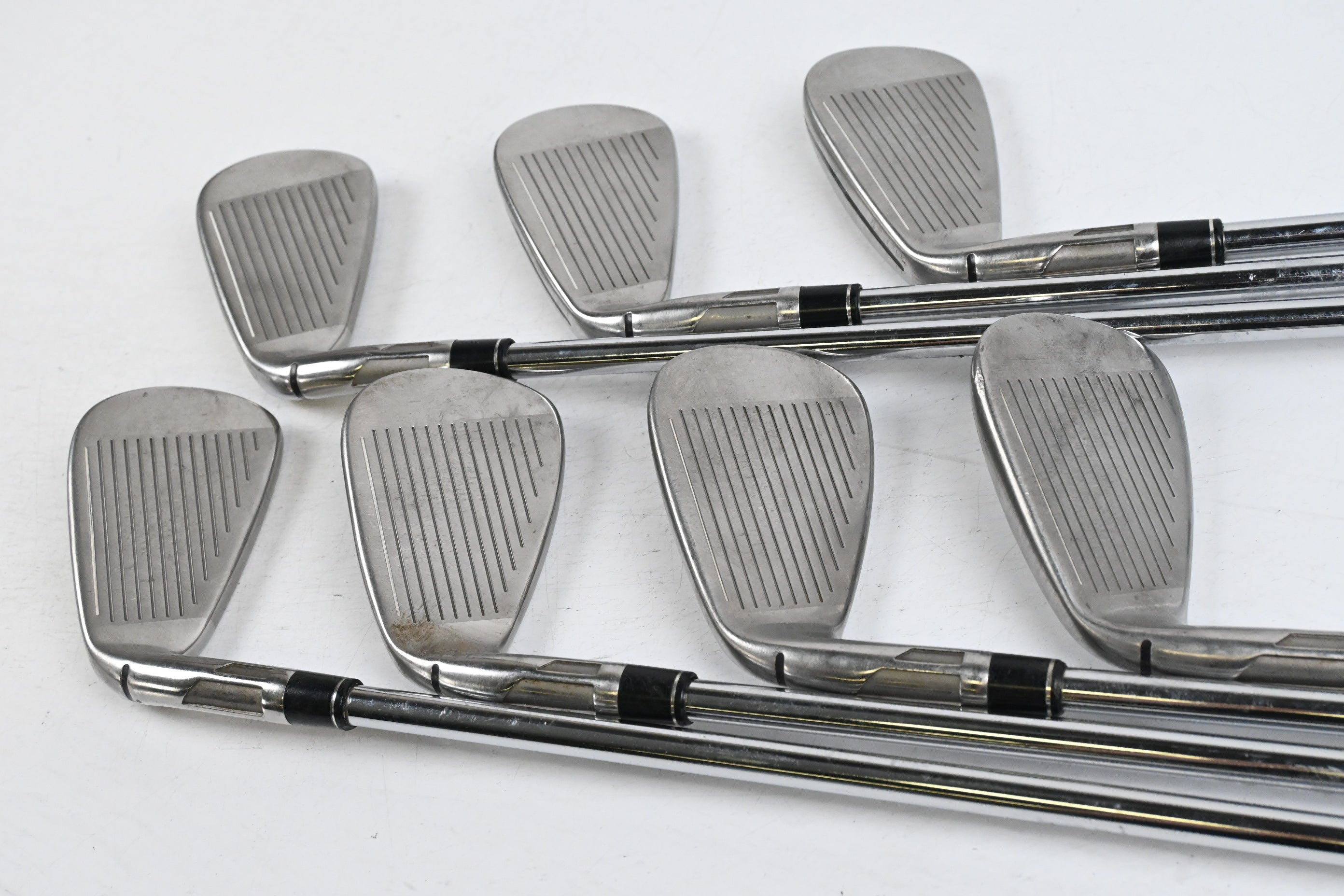Taylormade SIM2 Max Irons / 4-PW / Regular Flex KBS MAX MT 85 Shafts