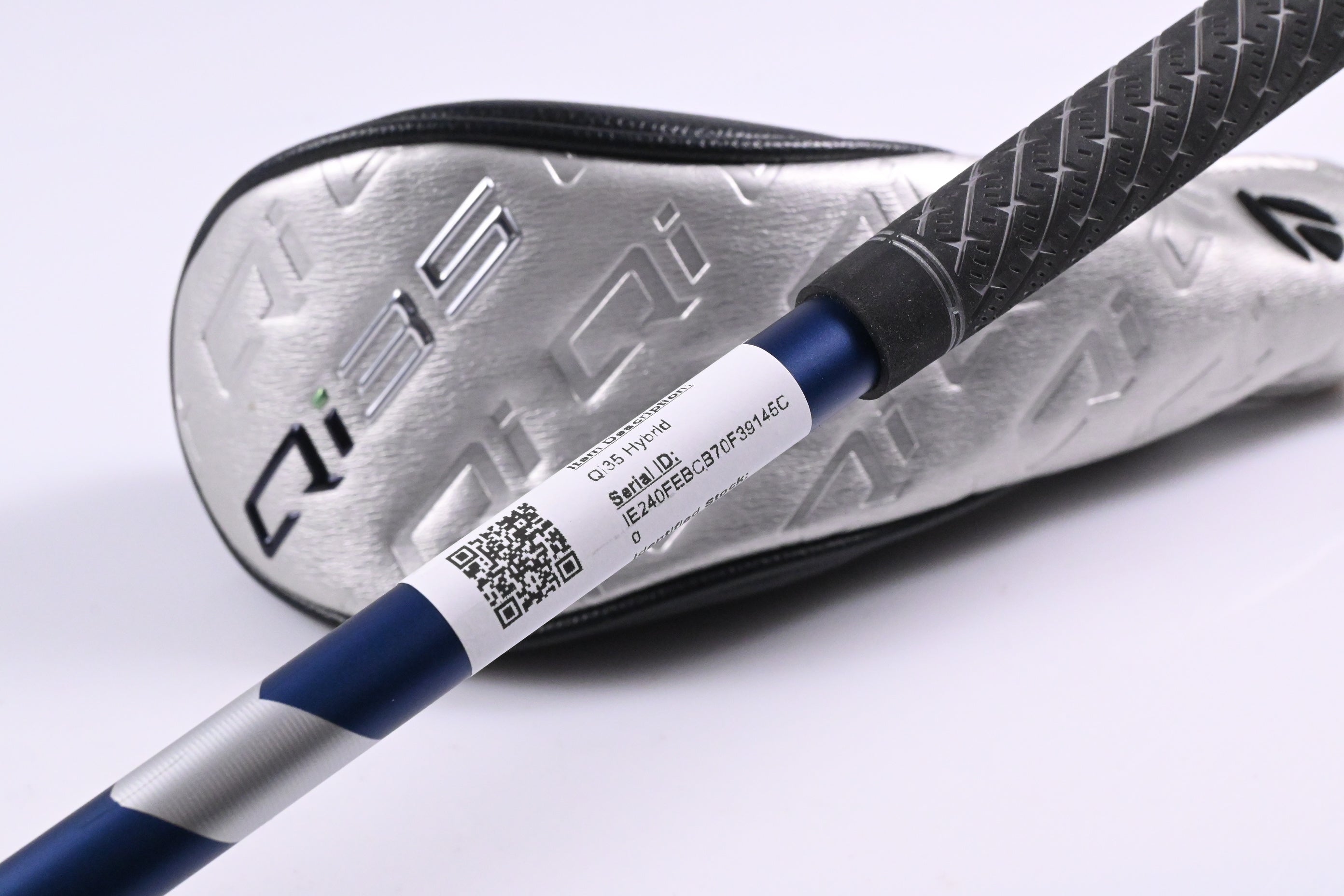 Taylormade Qi35 #4 Hybrid / 22 Degree / Regular Flex Fujikura Ventus Blue 6