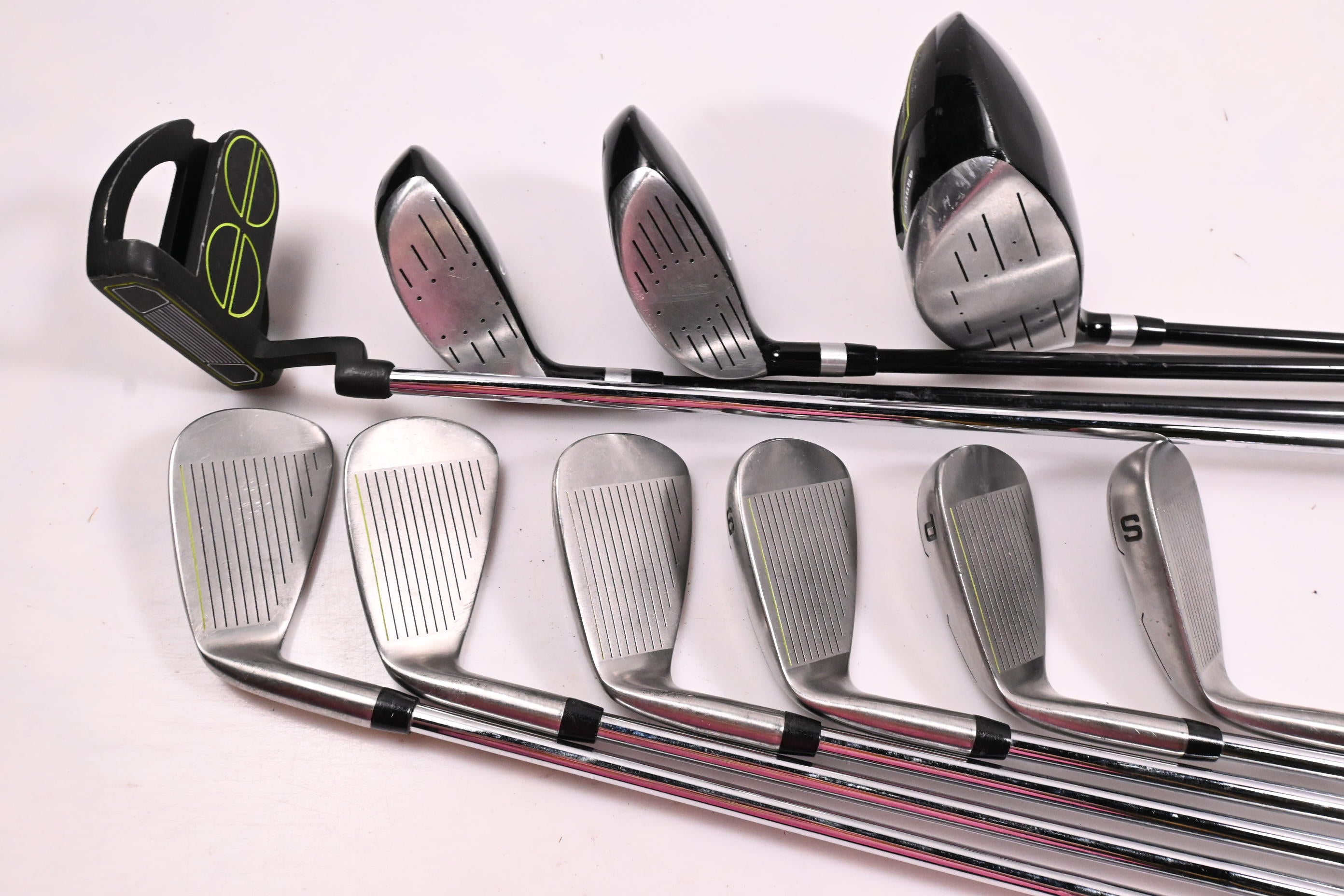 Macgregor CG-4000 Package Set / Woods, Irons, Putter, Bag