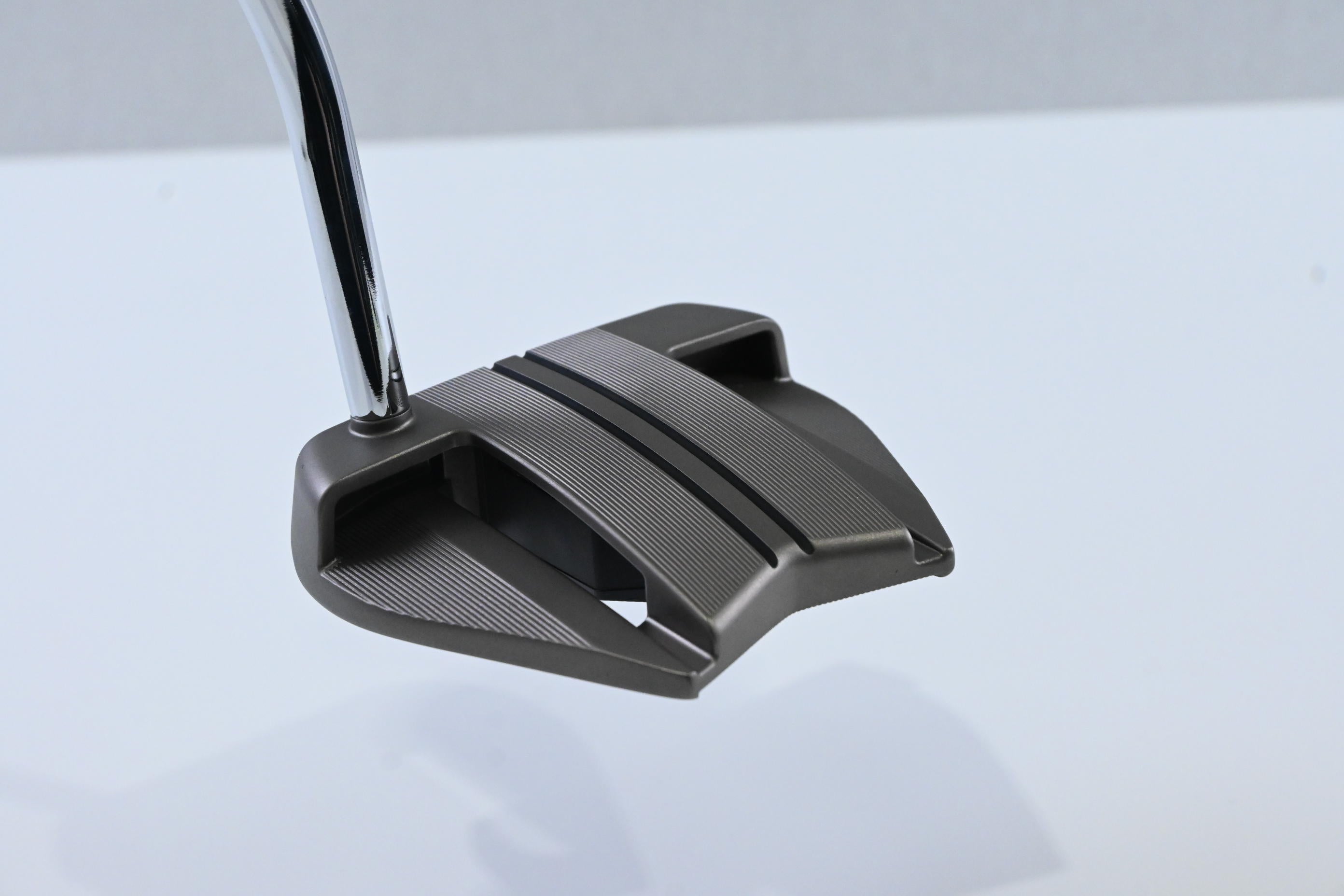 Cobra MIM Stingray Putter / 34 Inch