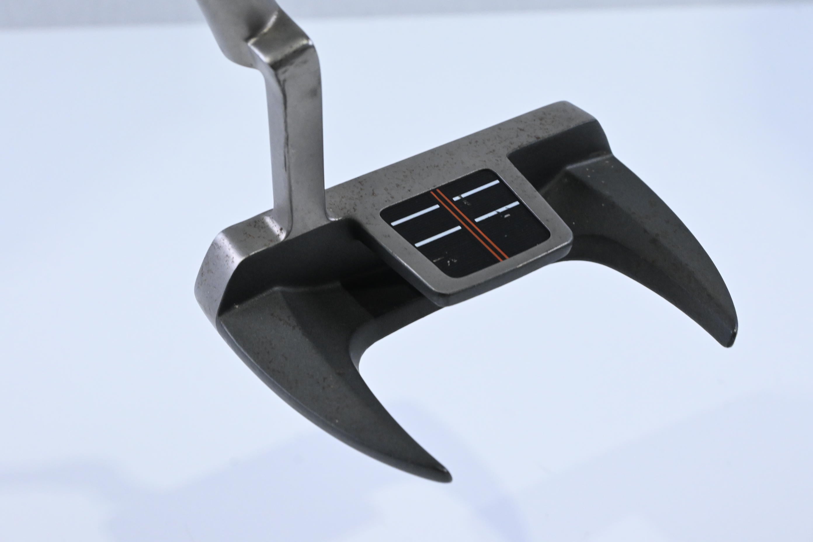 Mizuno Line 90 Orange Karkatoa Putter / 35 Inch