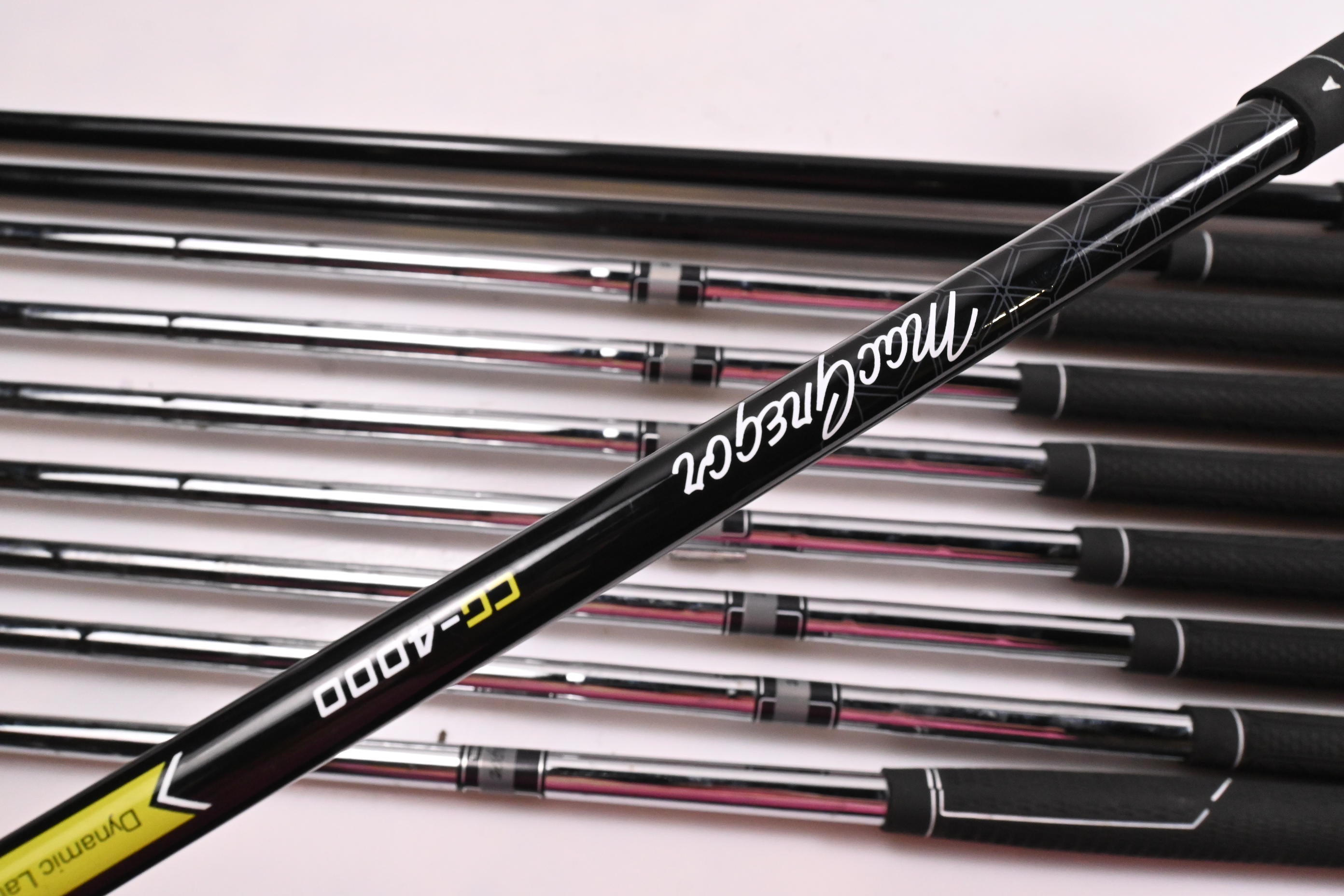 Macgregor CG-4000 Package Set / Woods, Irons, Putter, Bag