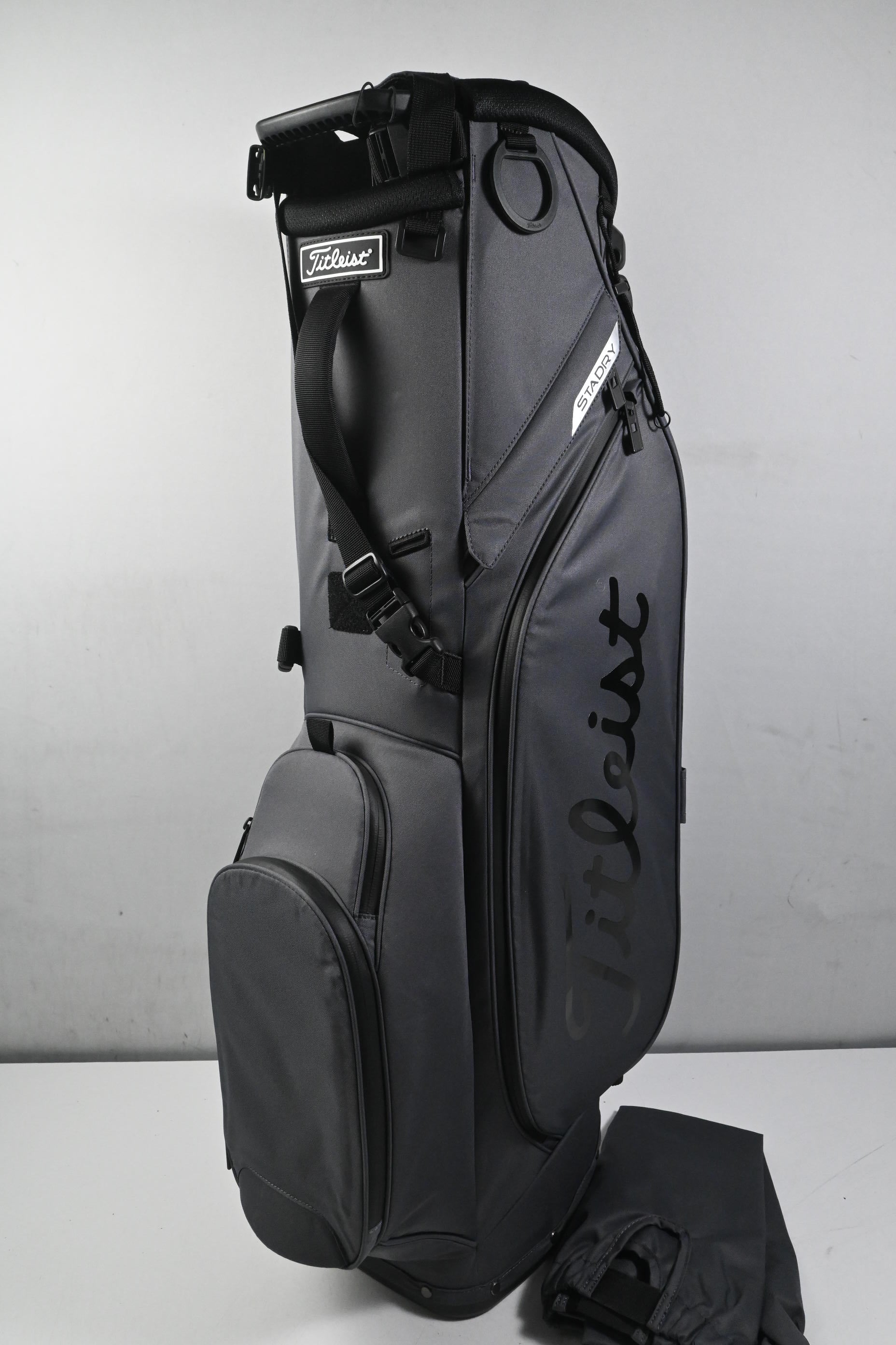 Titleist StaDry Stand Bag / 4-Way Divider / Black