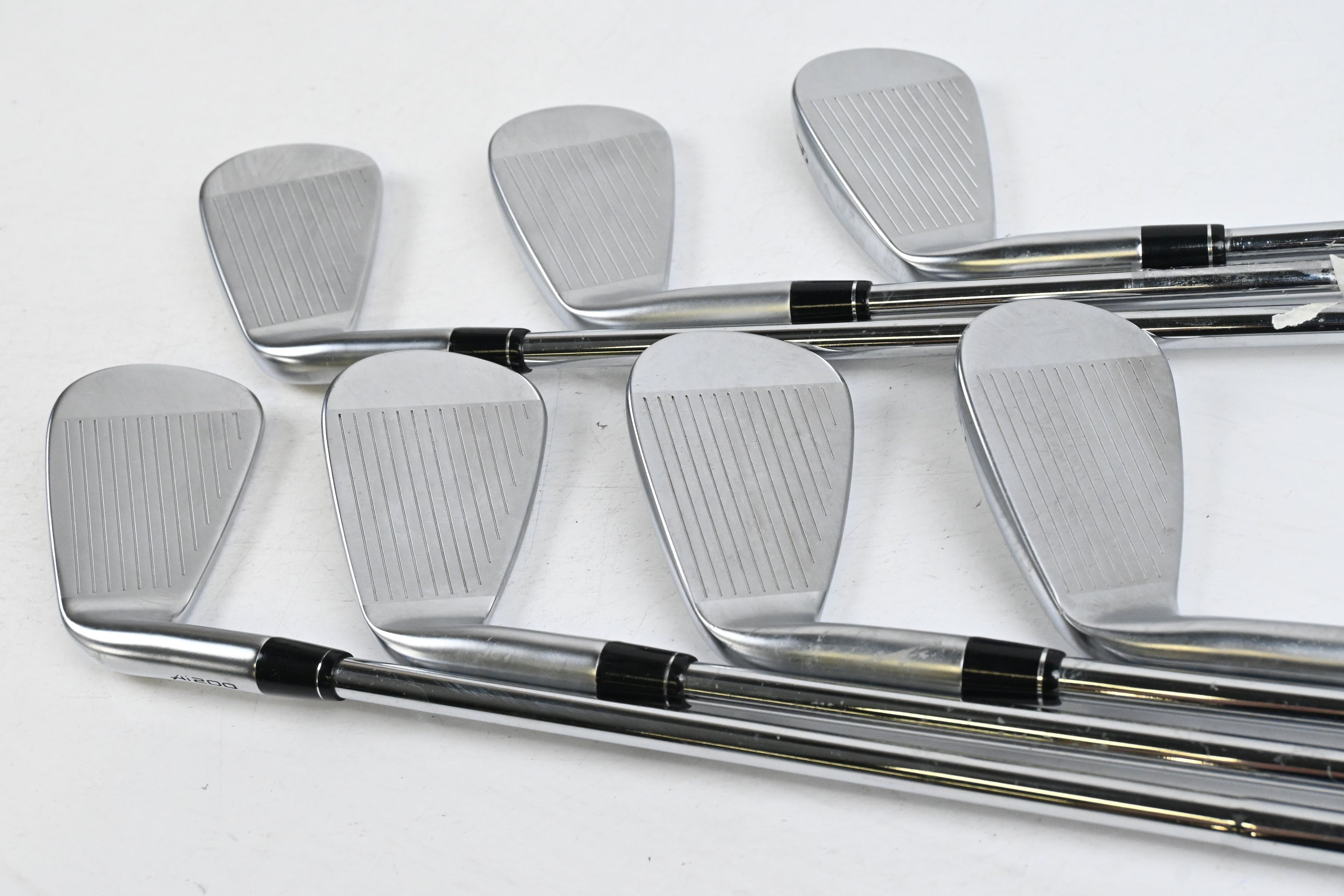 Callaway Apex Ai200 Irons / 4-PW / Regular Flex Dynamic Gold Mid 100 R300