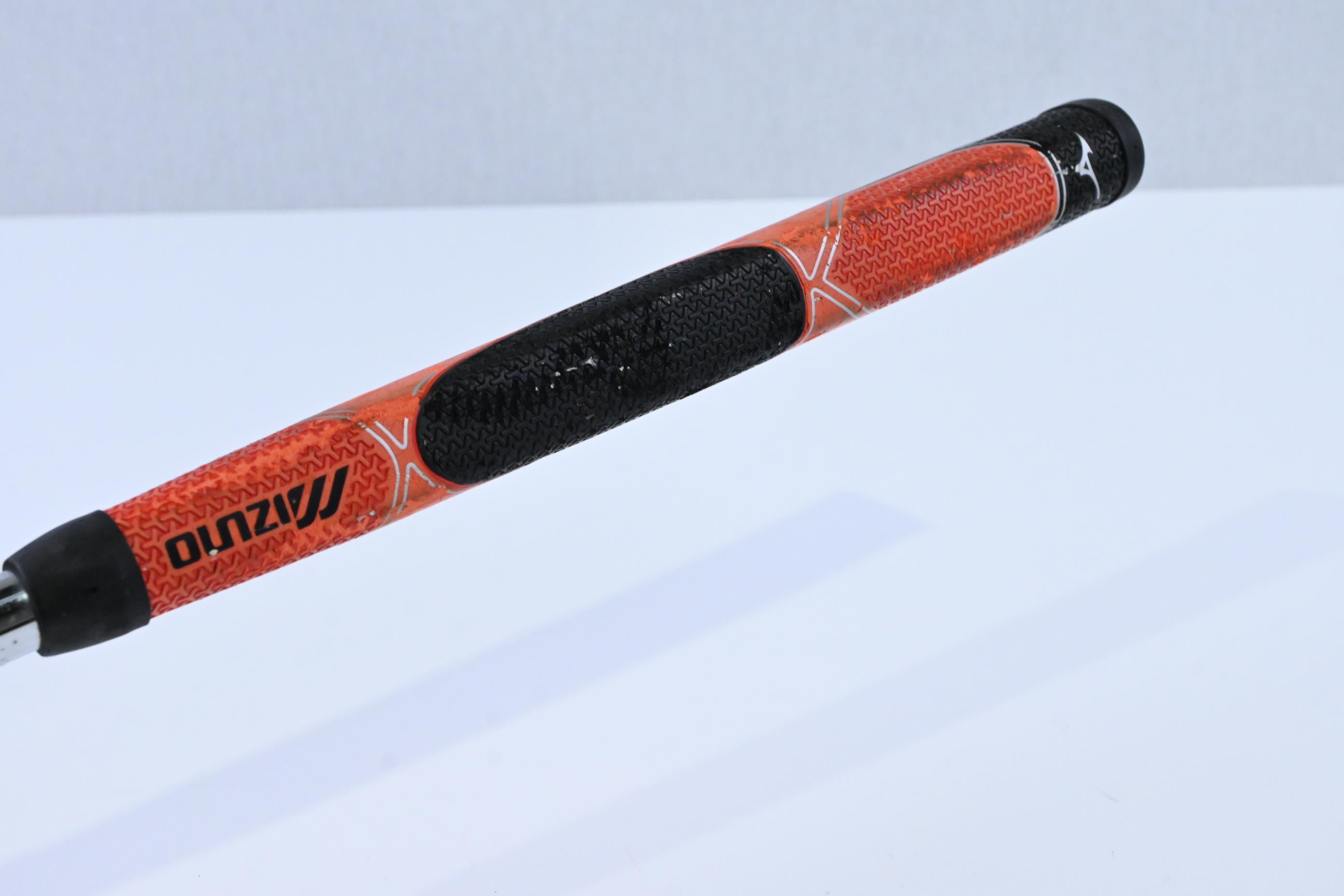 Mizuno Line 90 Orange Karkatoa Putter / 35 Inch