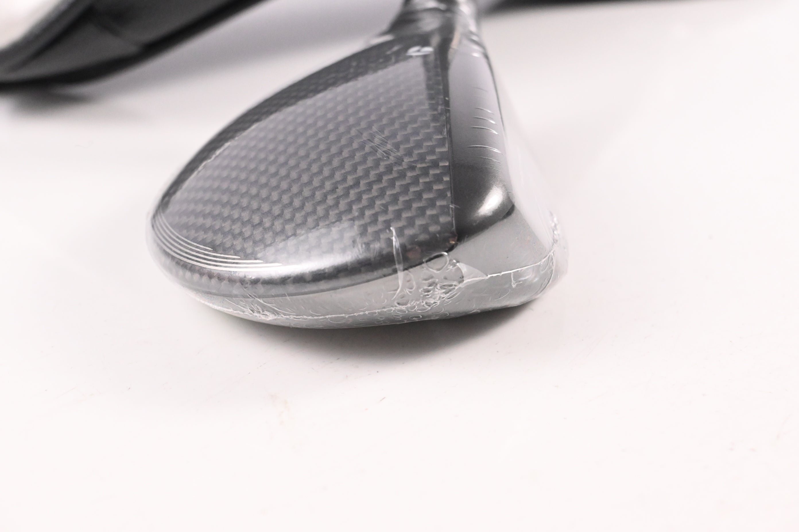 Taylormade Qi35 Max Lite #5 Hybrid / 27 Degree / Senior Flex Vanquish 5 Shaft
