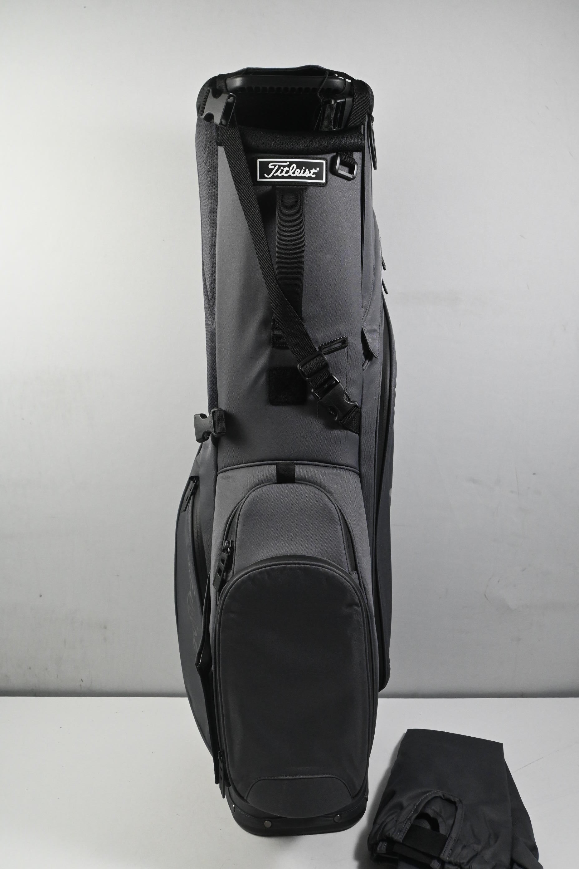 Titleist StaDry Stand Bag / 4-Way Divider / Black