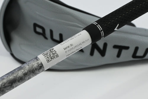 Callaway Quantum Max Driver / 10.5 Degree / Regular Flex Denali Frost Silver 50