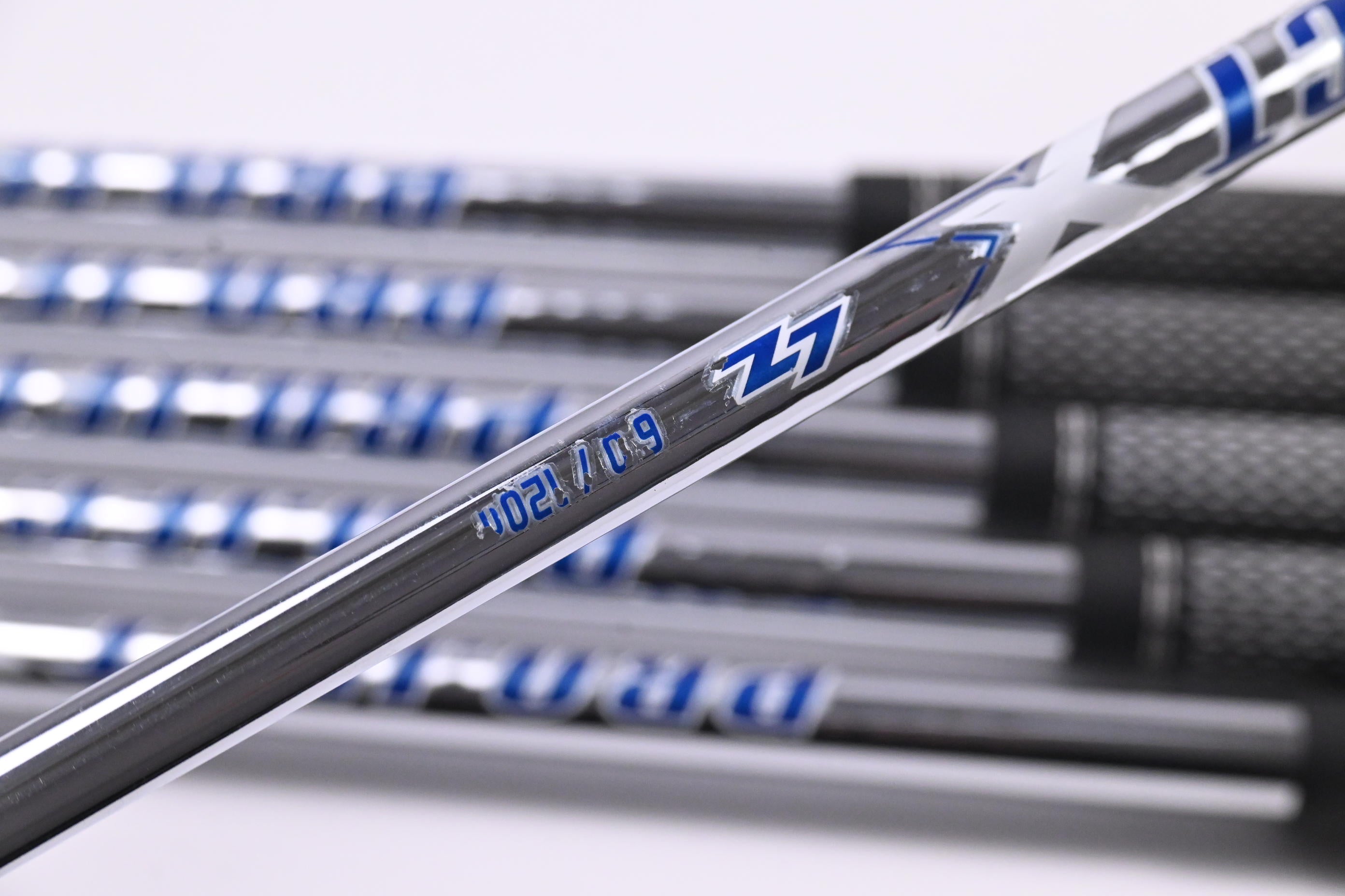 Titleist T100 S 2021 Irons / 5-PW / Stiff Flex Project X LZ Shafts