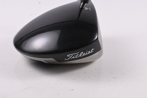 Titleist 909 D2 Driver / 10.5 Degree / Stiff Flex Aldila Voodoo S-Core Shaft