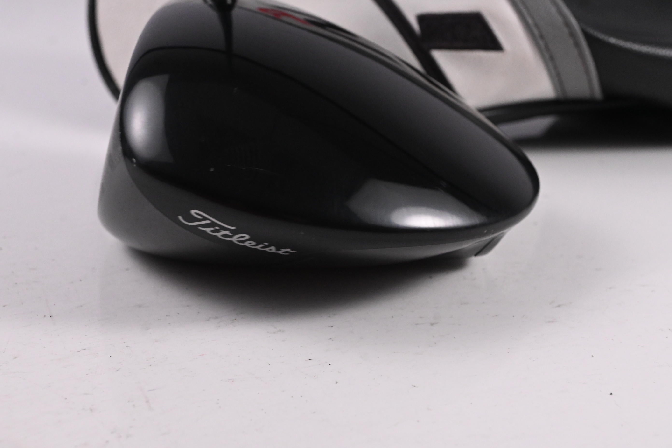 Left Hand Titleist TSR2 Driver / 10 Degree / Regular Flex Ventus Blue 5 Shaft