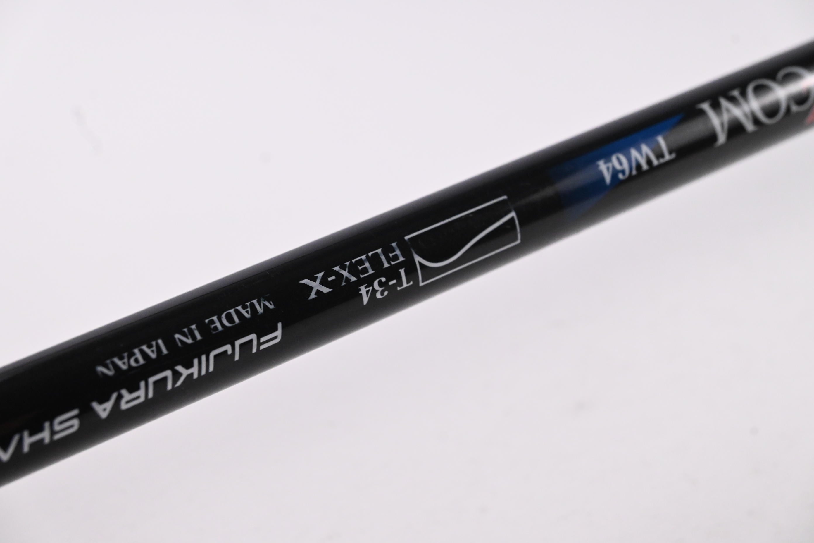 Taylormade R7 Superquad Driver / 10.5 Degree / X-Flex Fujikura Zcom TW64 Shaft
