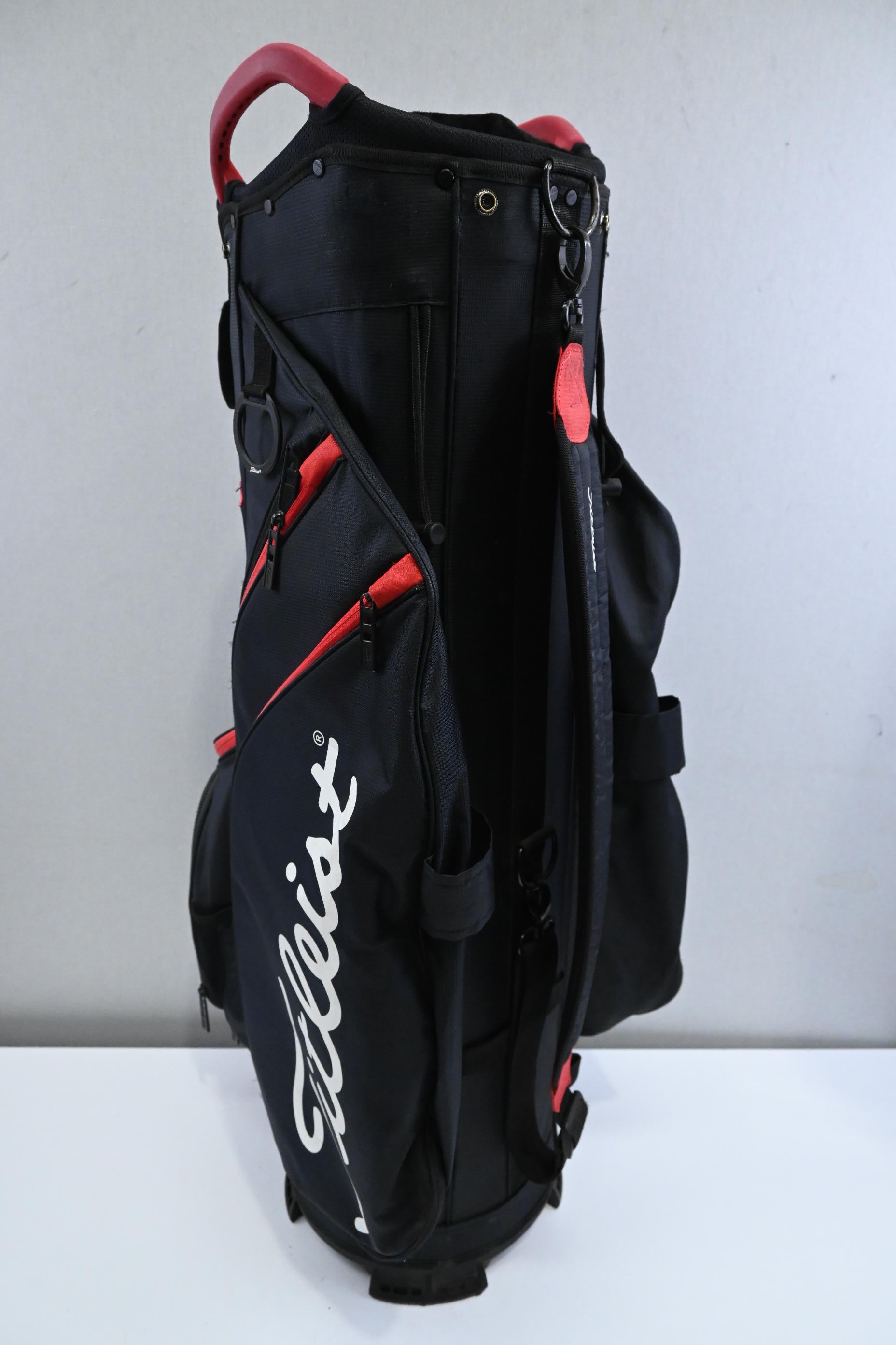 Titleist Cart Bag / 14-Way Divider / Black , Red