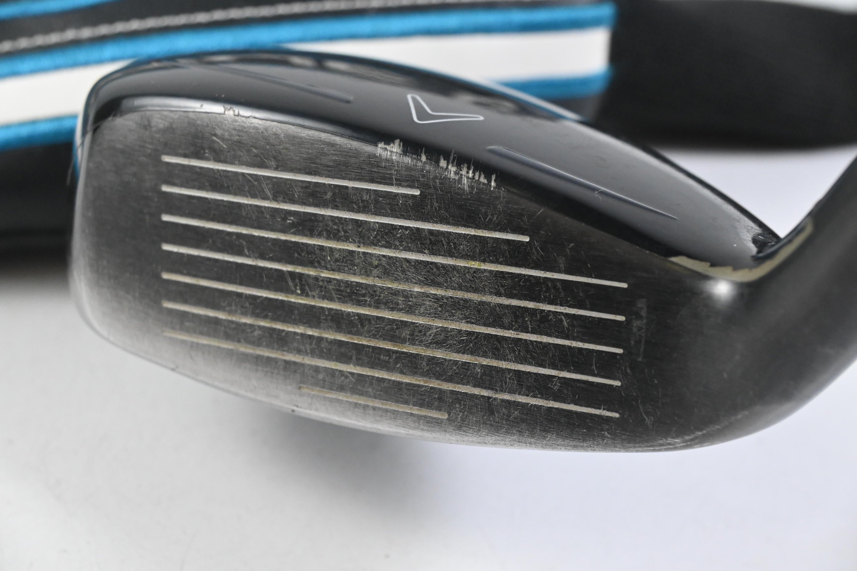 Callaway Rogue #4 Hybrid / 21 Degree / Stiff Flex Aldila RIP Phenom 85 Shaft