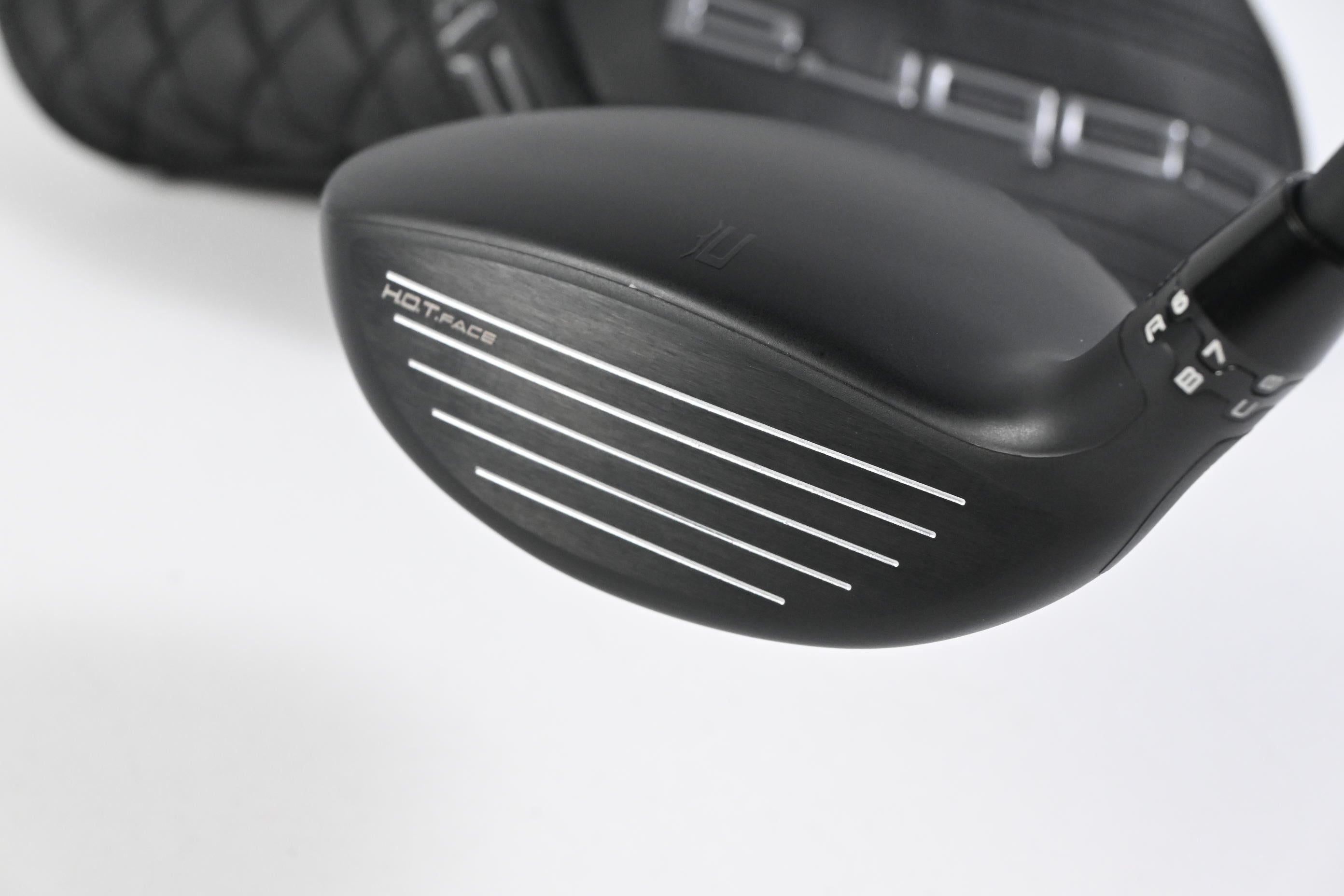 Cobra DS-Adapt Max #3 Wood / 15.5 Degree / Regular Flex Vanquish 4 Shaft